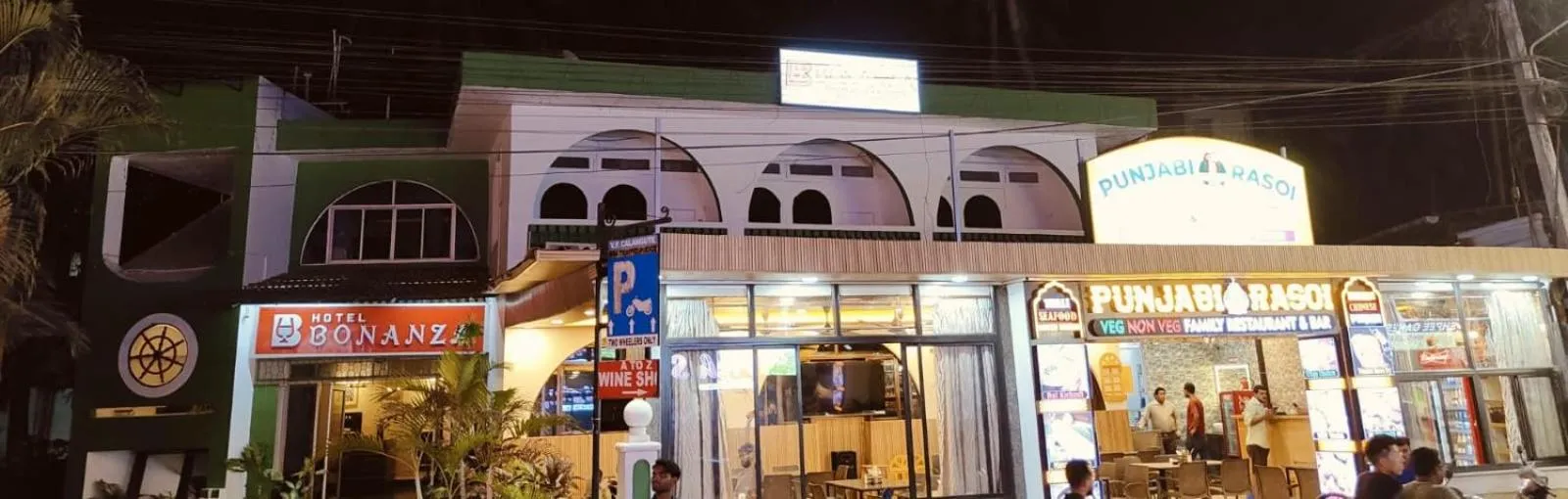 Night in Hotel Bonanza