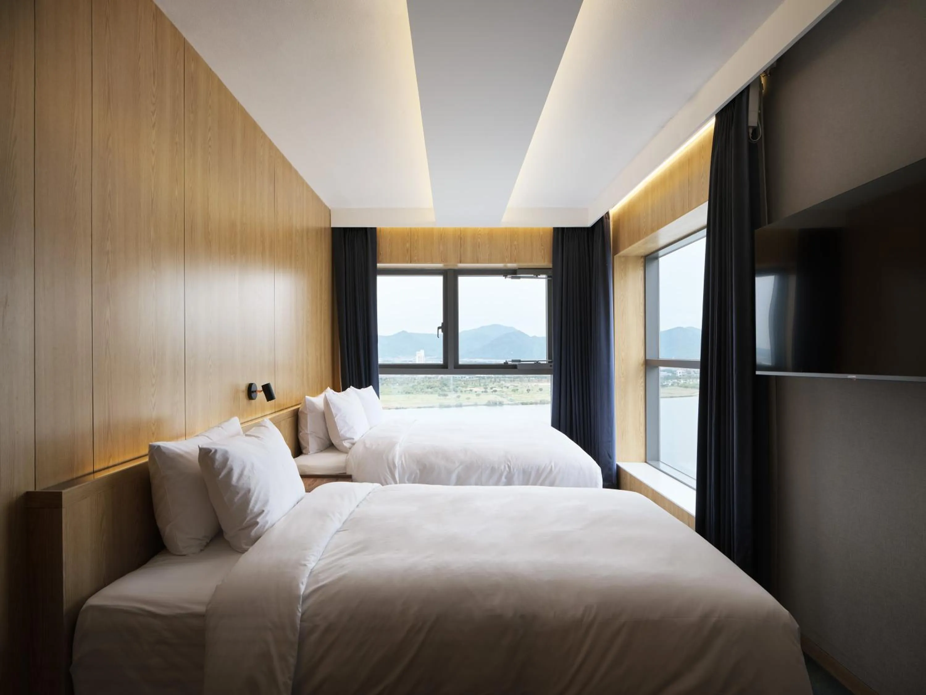 Bedroom, Bed in Hotel tt Gupo