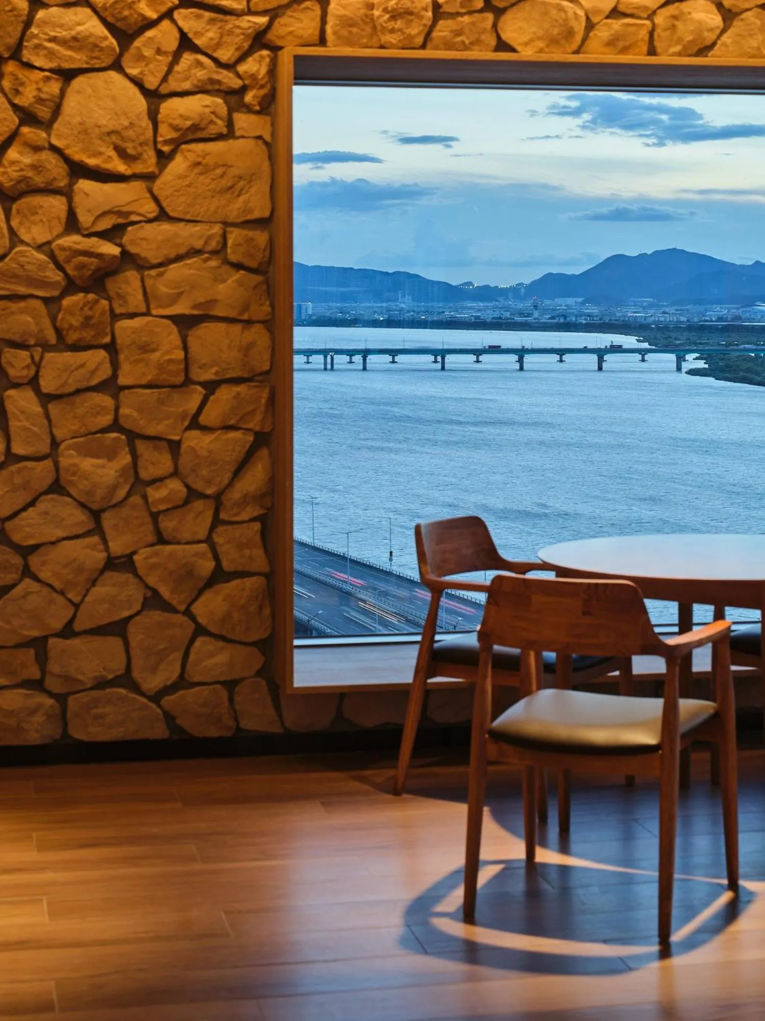 Restaurant/places to eat in Hotel tt Gupo