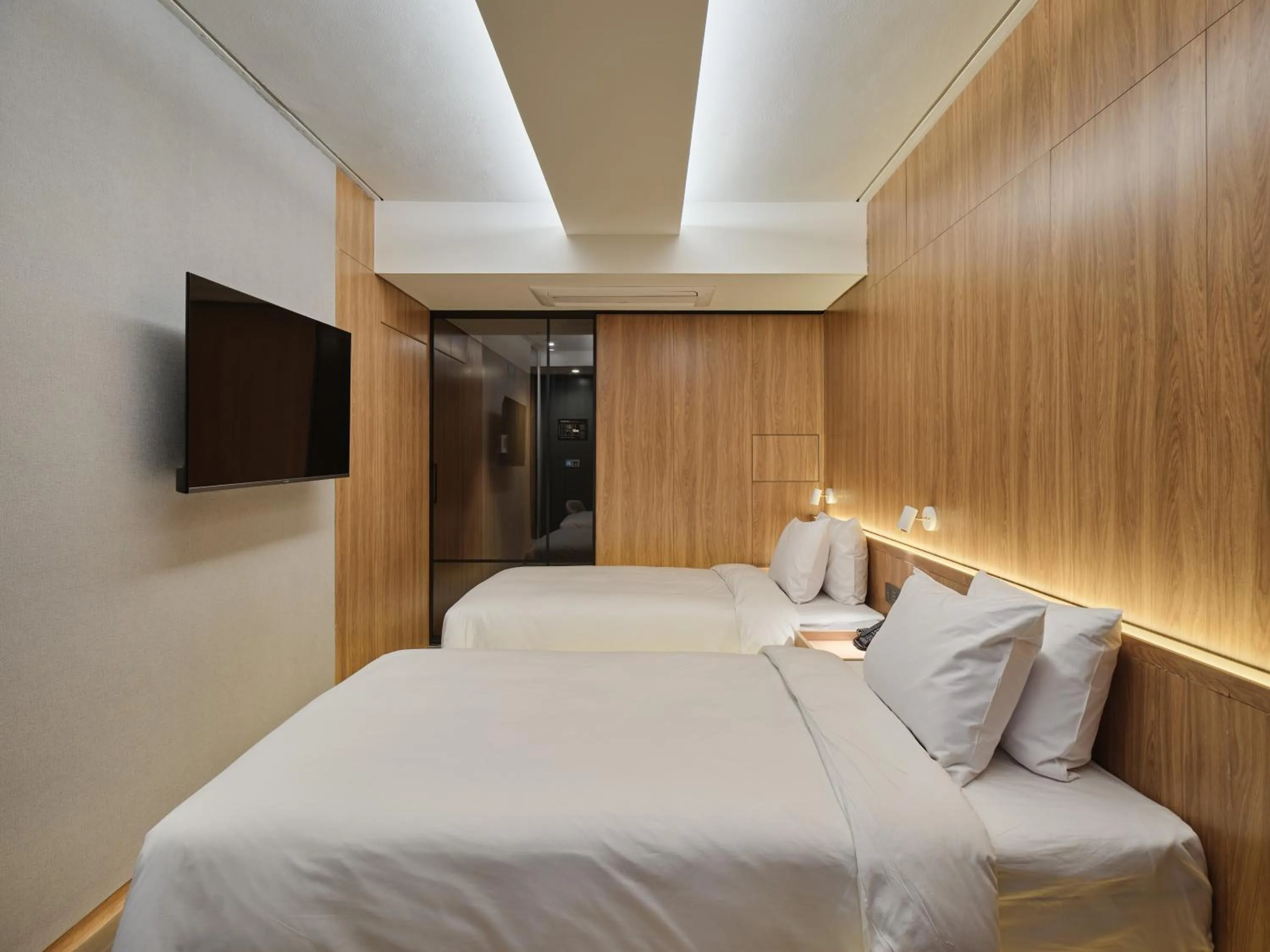 Bedroom, Bed in Hotel tt Gupo