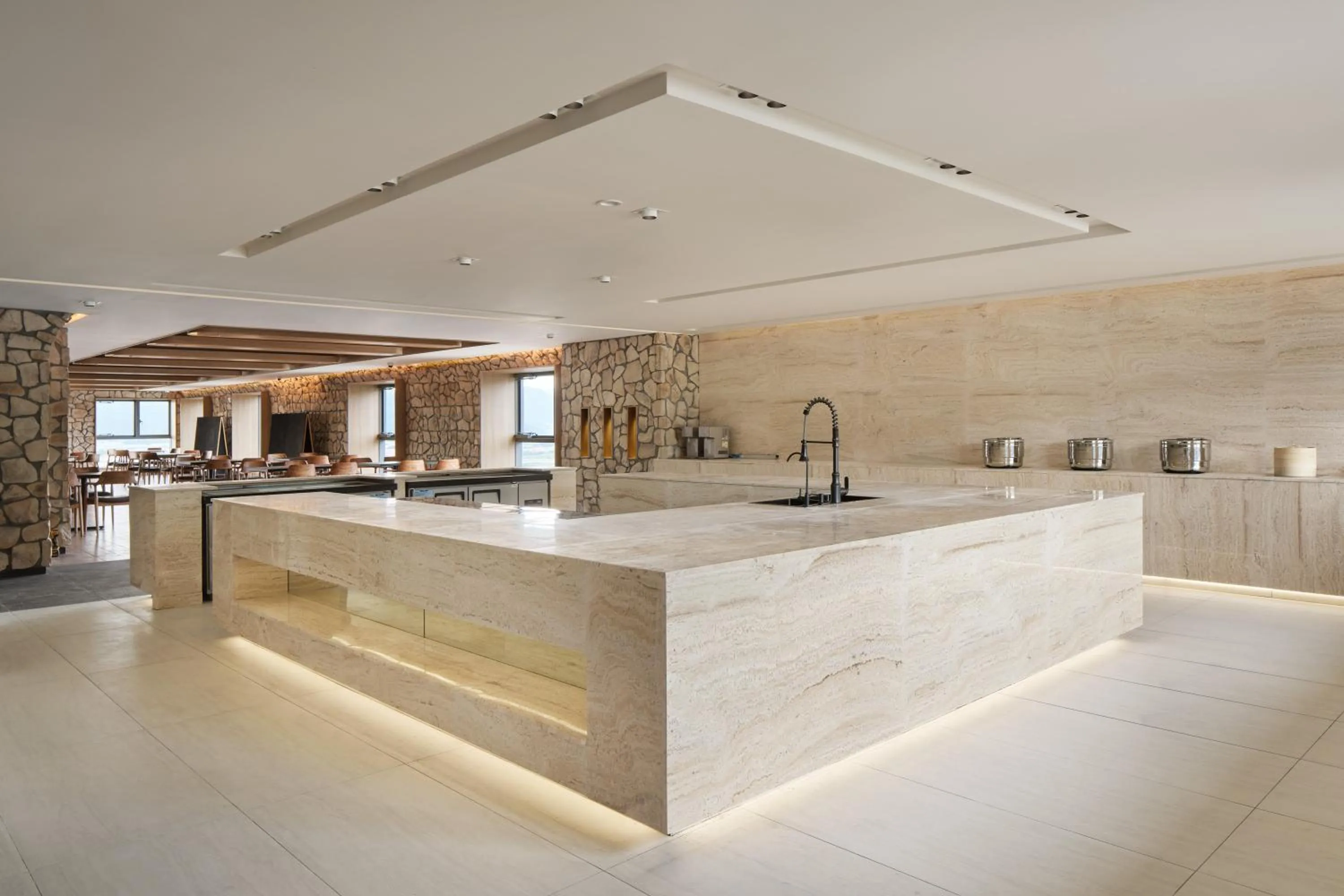 Restaurant/places to eat in Hotel tt Gupo