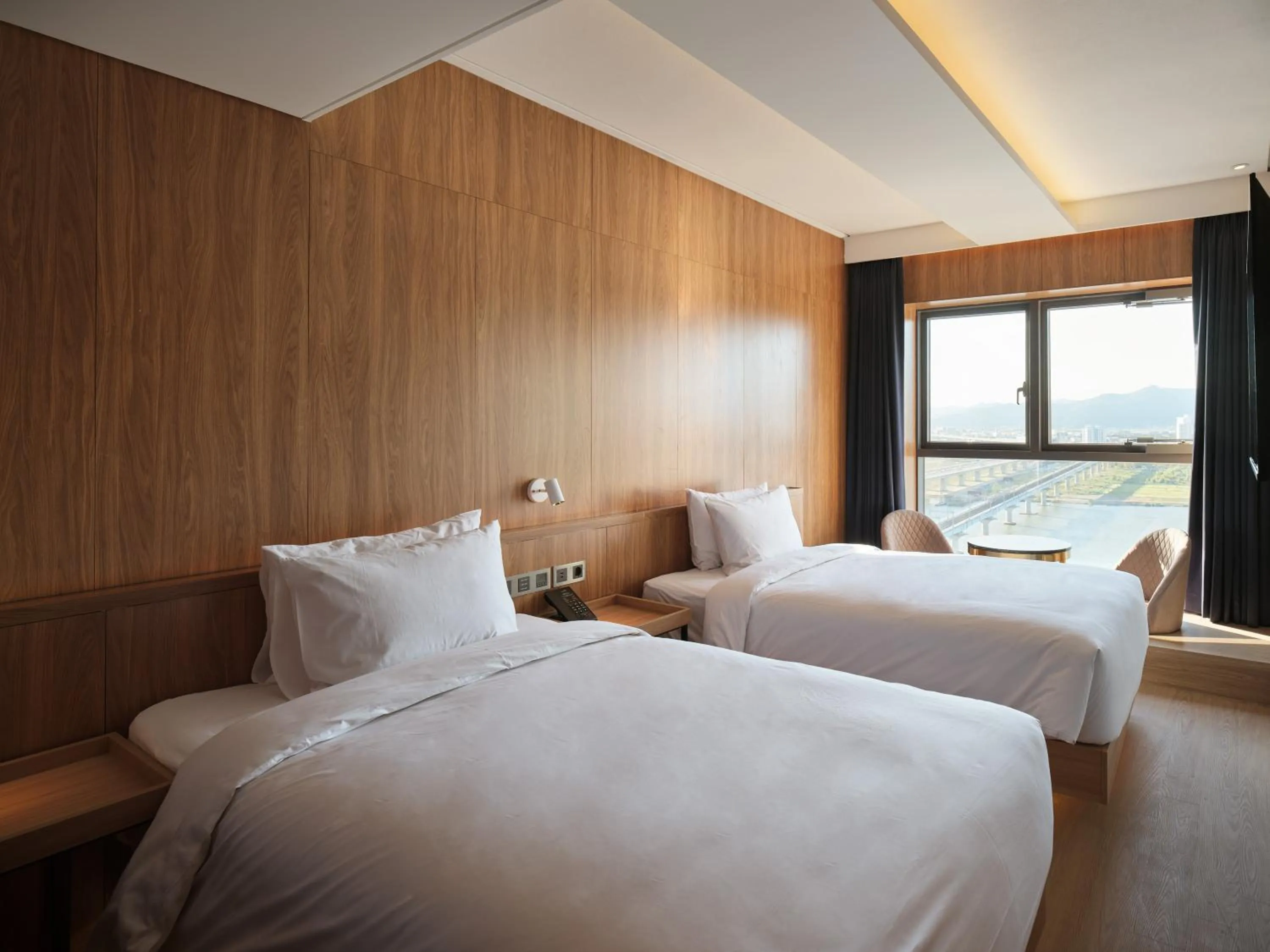 Bedroom, Bed in Hotel tt Gupo