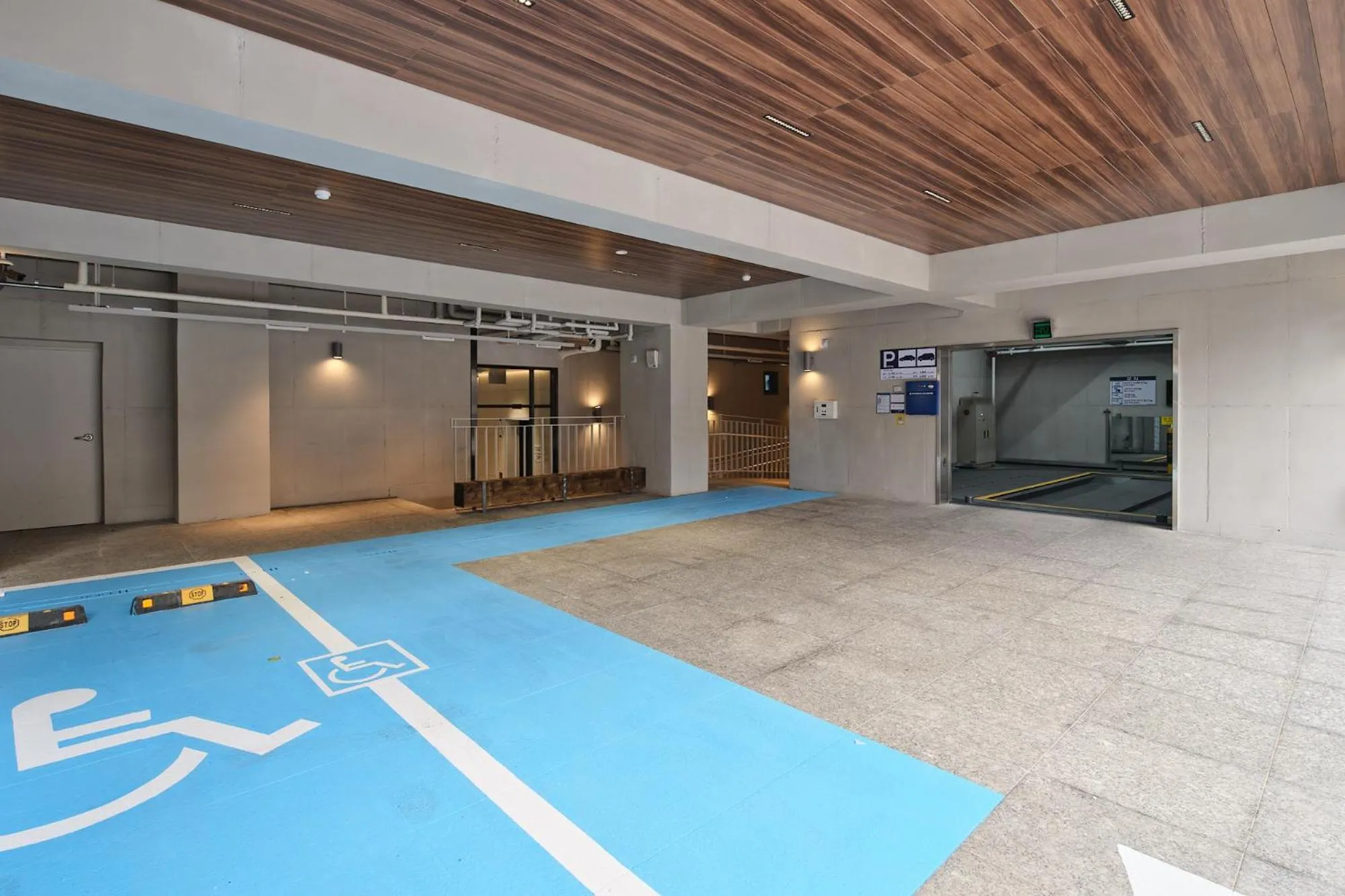 Parking in Hotel tt Gupo