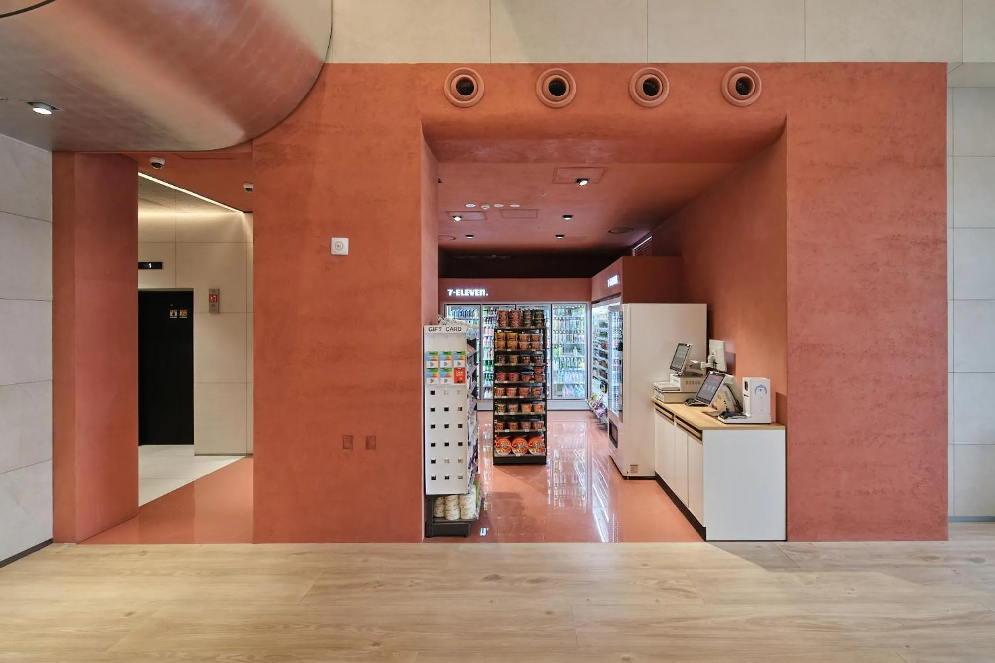 Area and facilities in Hotel tt Gupo