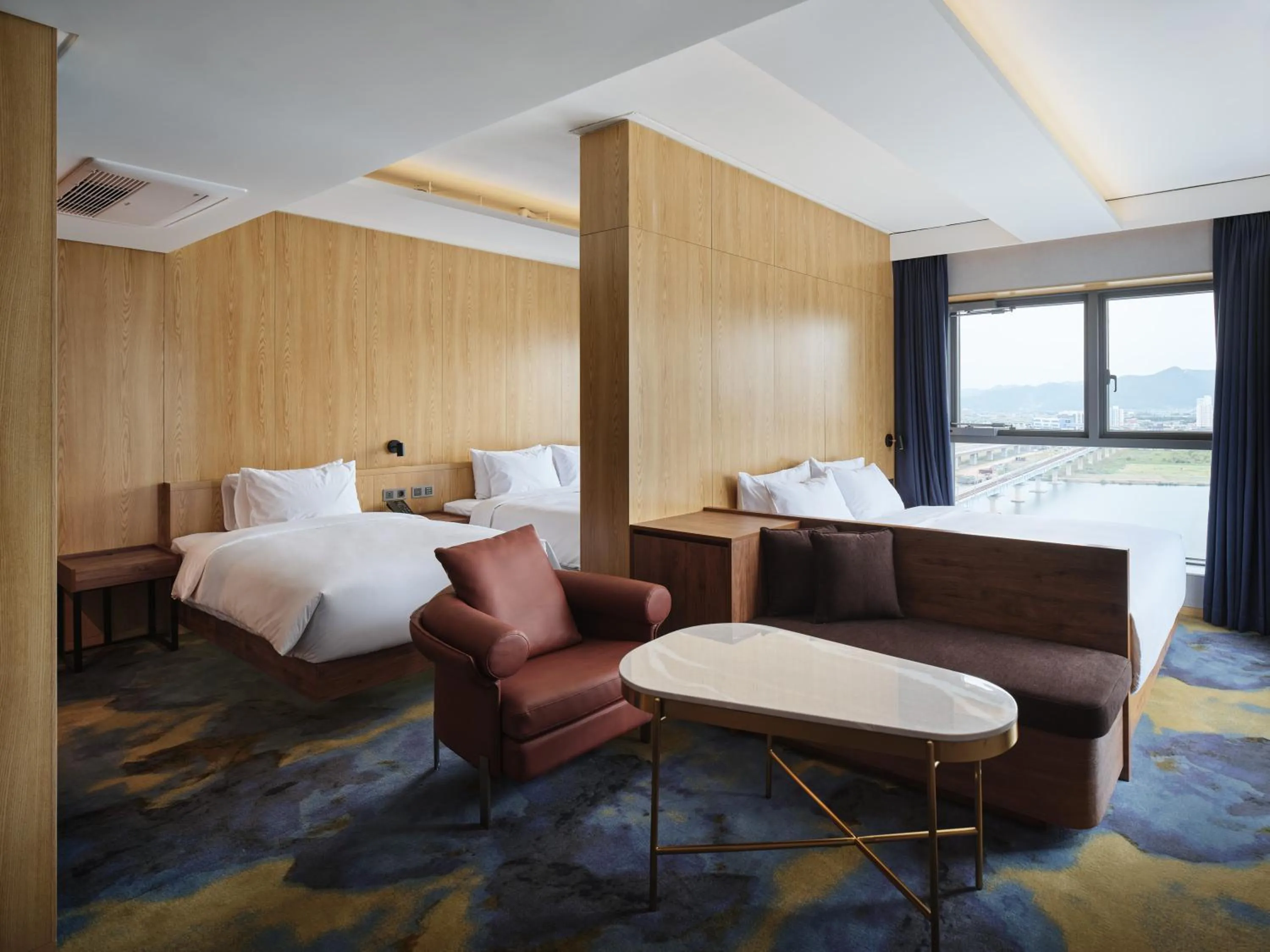 Bedroom, Bed in Hotel tt Gupo