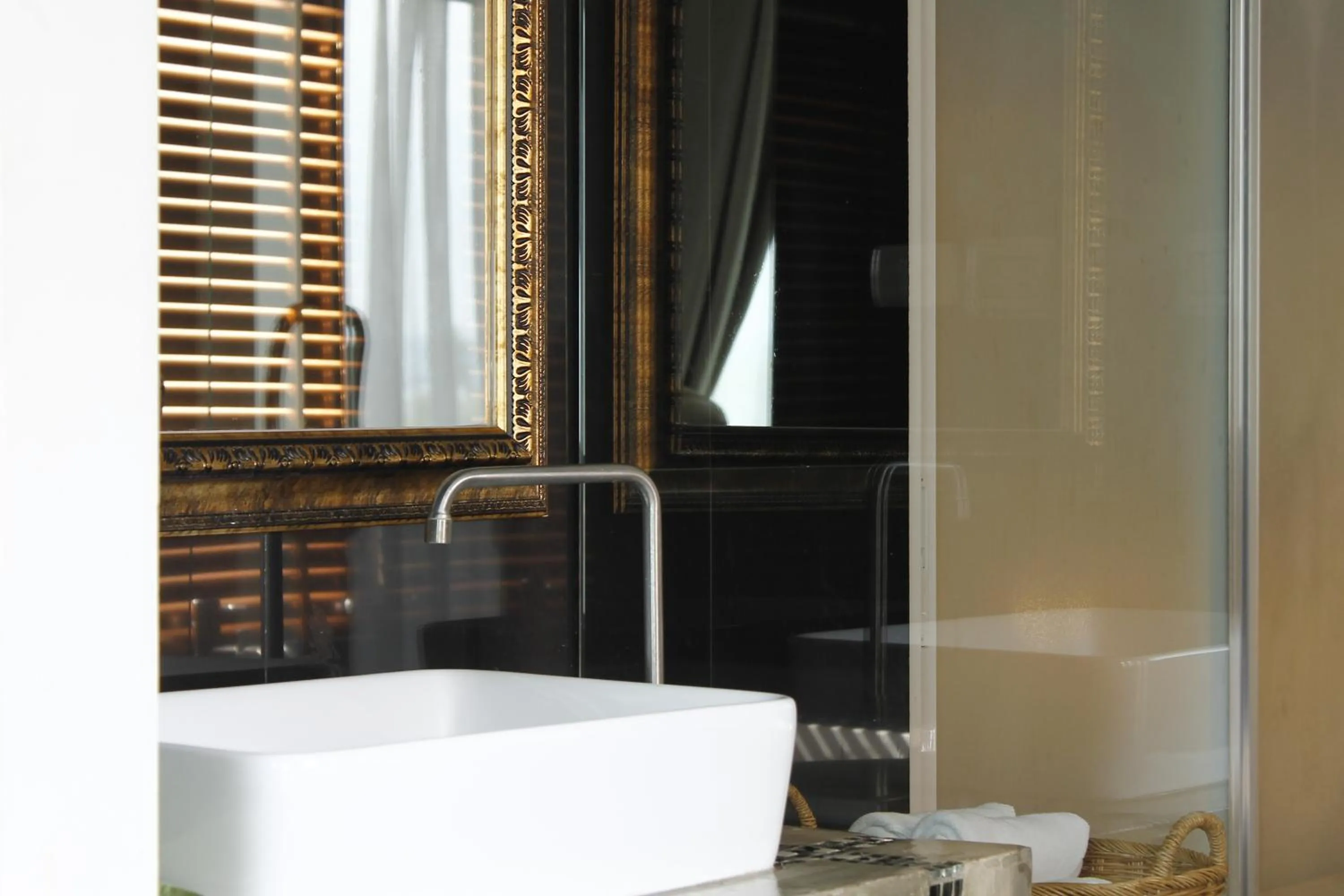 Property building, Bed in Nordwind Hotel