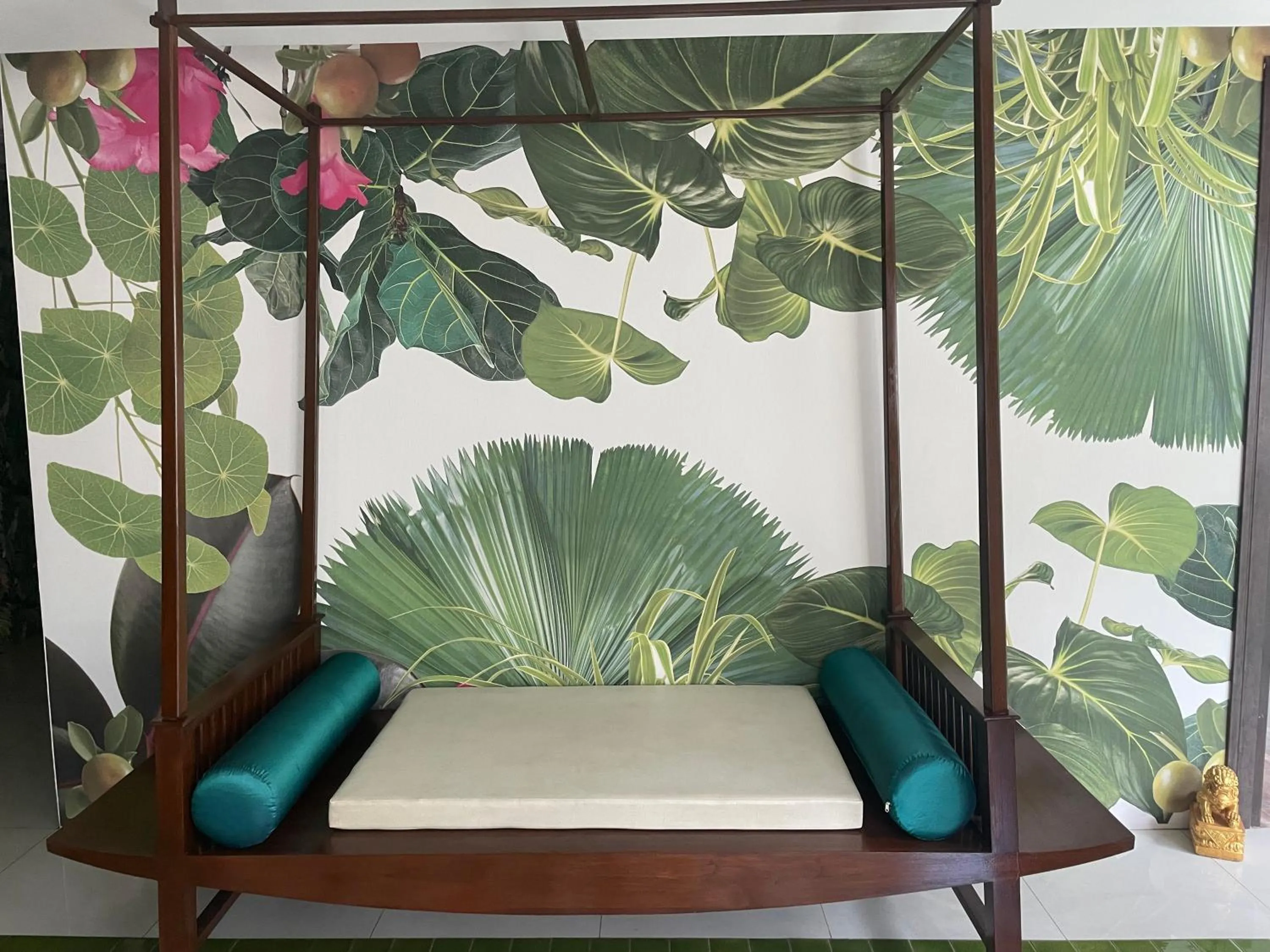 Seating area in Nordwind Hotel