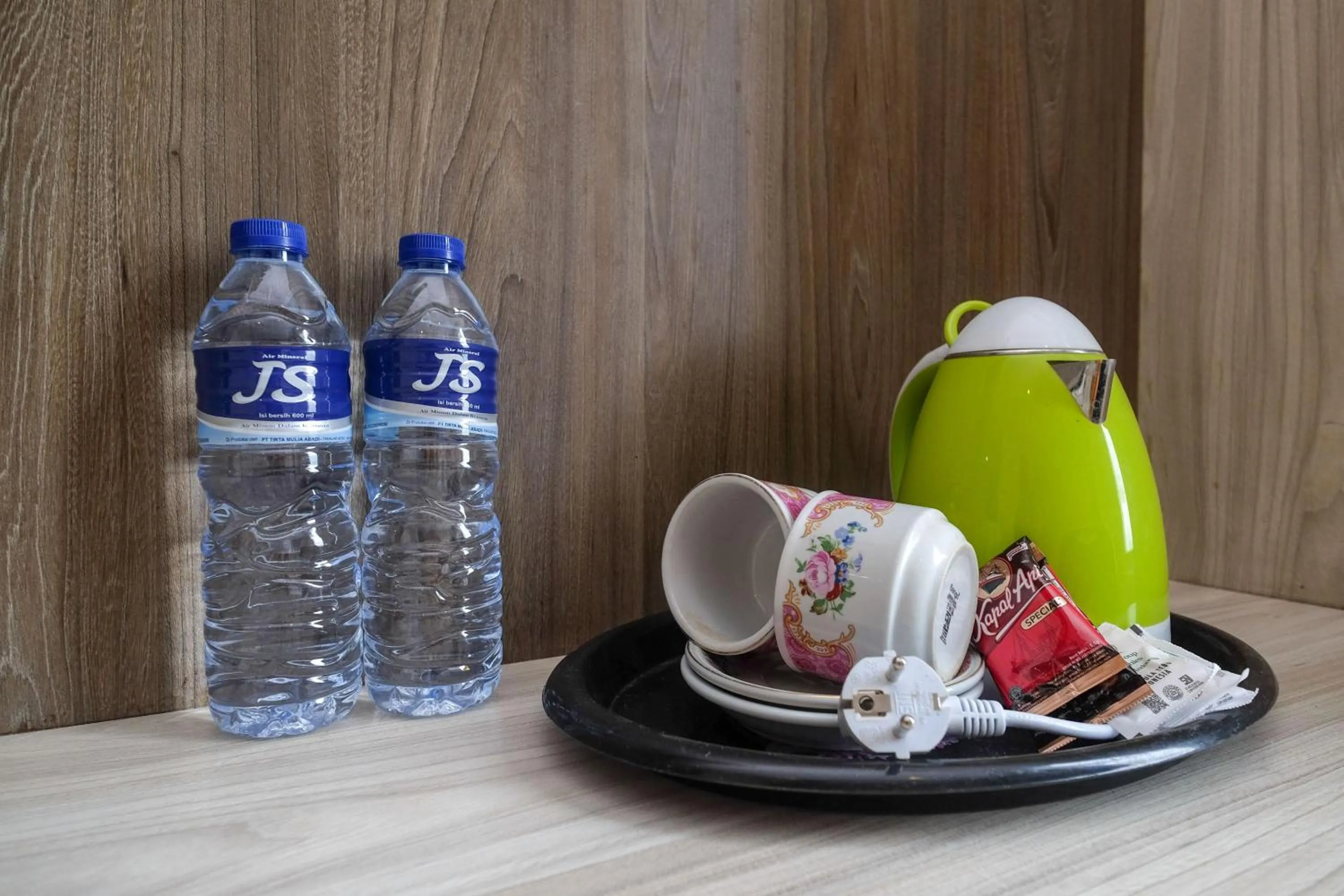 Food and drinks in Sans Hotel Lynt Makassar