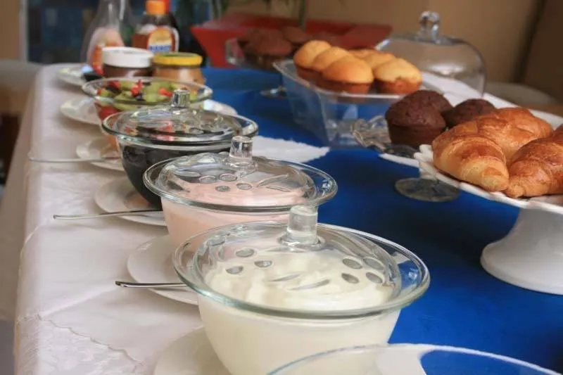 Food in Burnham House B&B