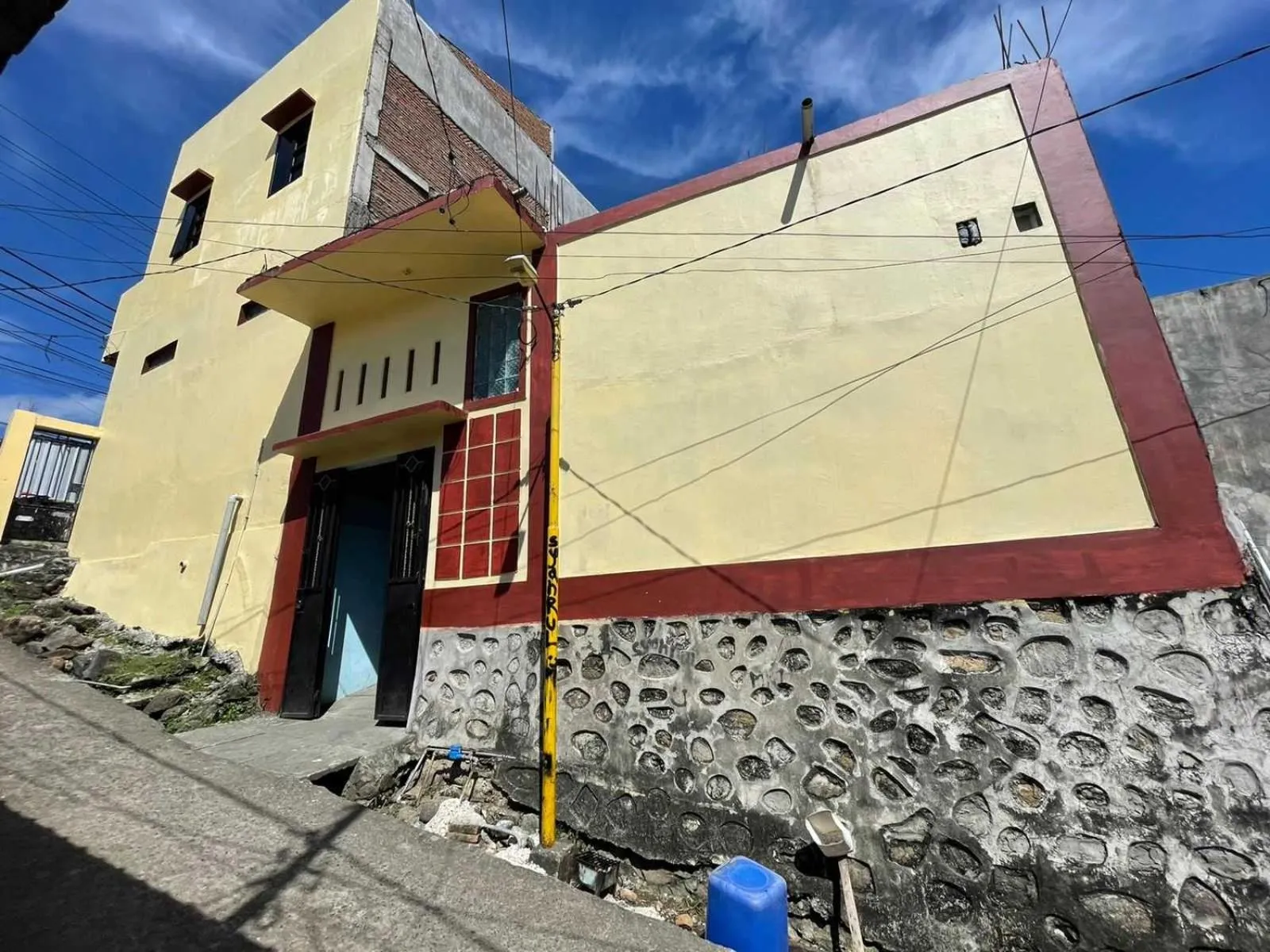 Facade/entrance in EXPRESS O 91669 Kost Amel Near Taman Mattirotasi