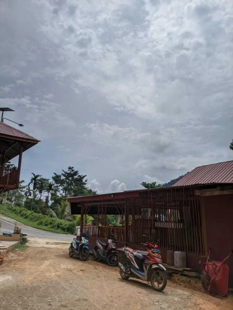 EXPRESS O 91702 Mandeh Homestay Syariah Near Bank Nagari PT Bank Pembangunan Daerah (BPD) Sumbar Cabang Painan