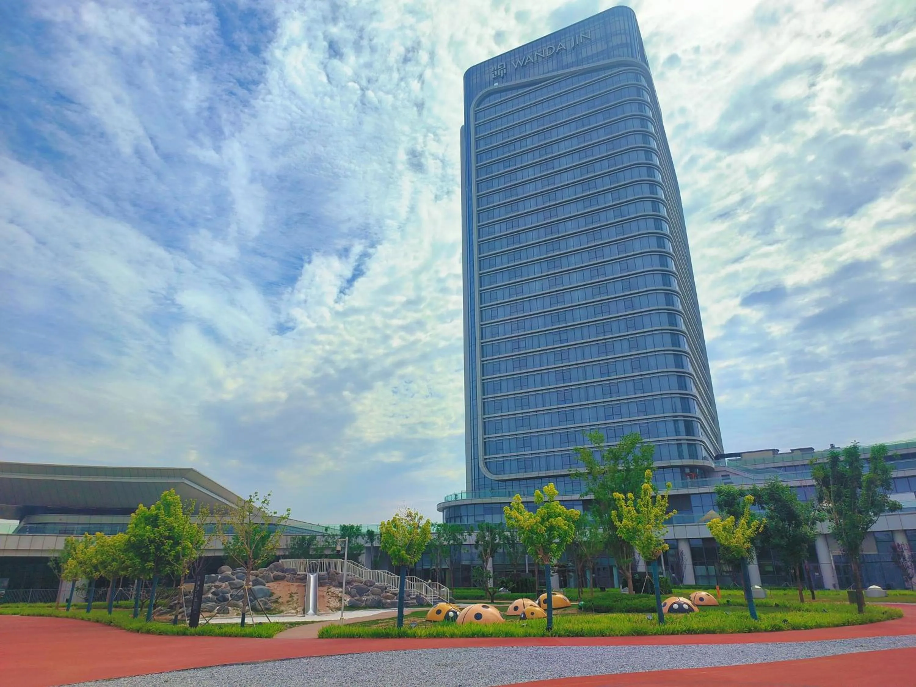 Garden in Wanda Jin Xiaohe Xincheng