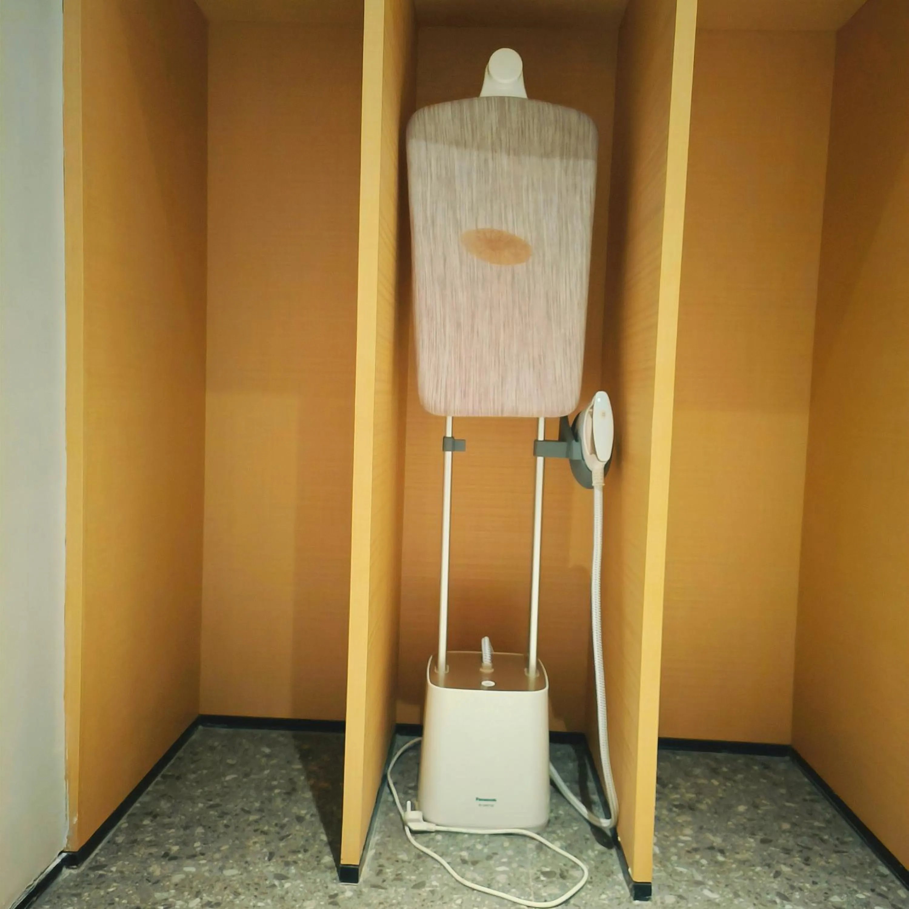 flat iron in Wanda Jin Xiaohe Xincheng