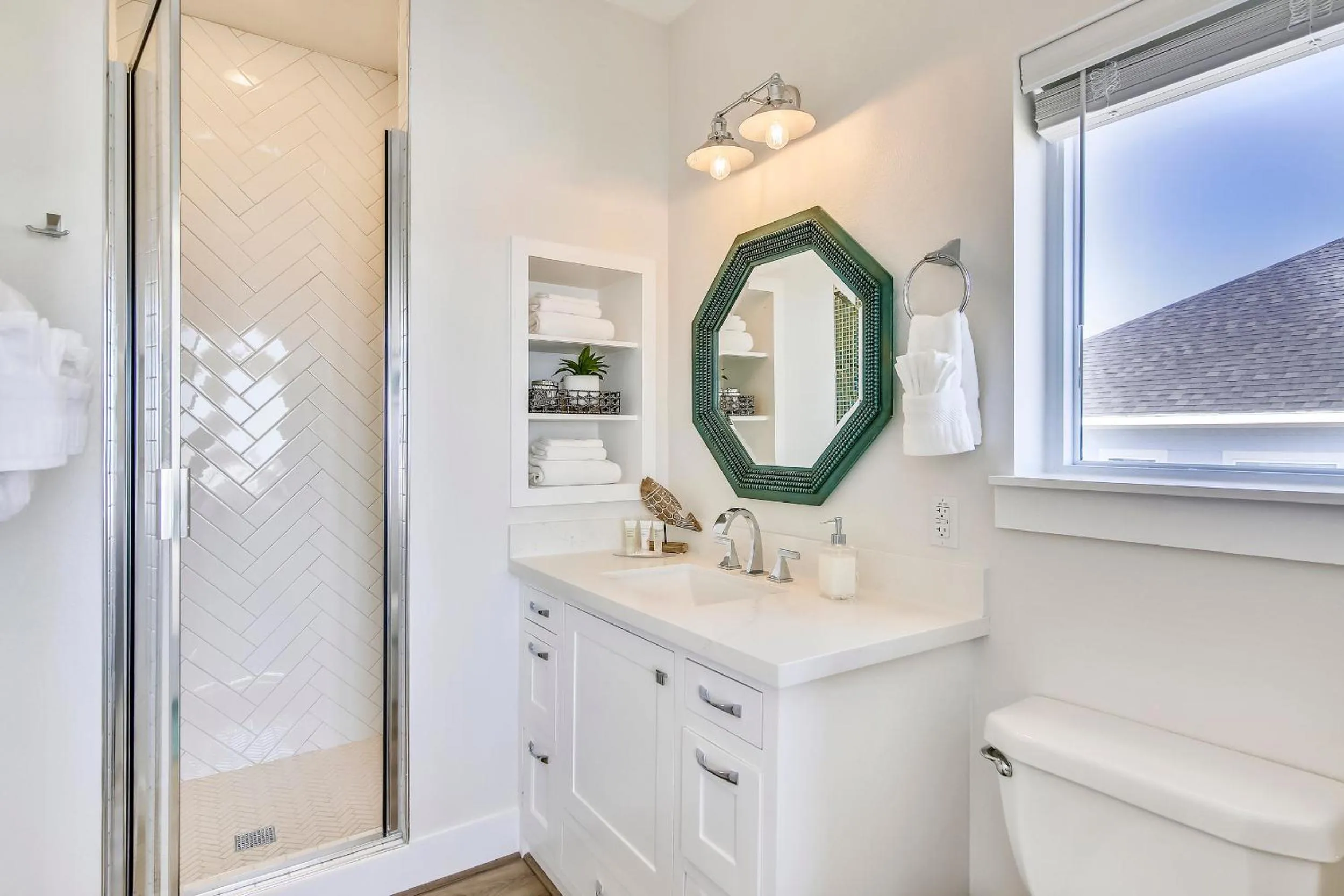 Kitchen or kitchenette in The Gulf Goddess