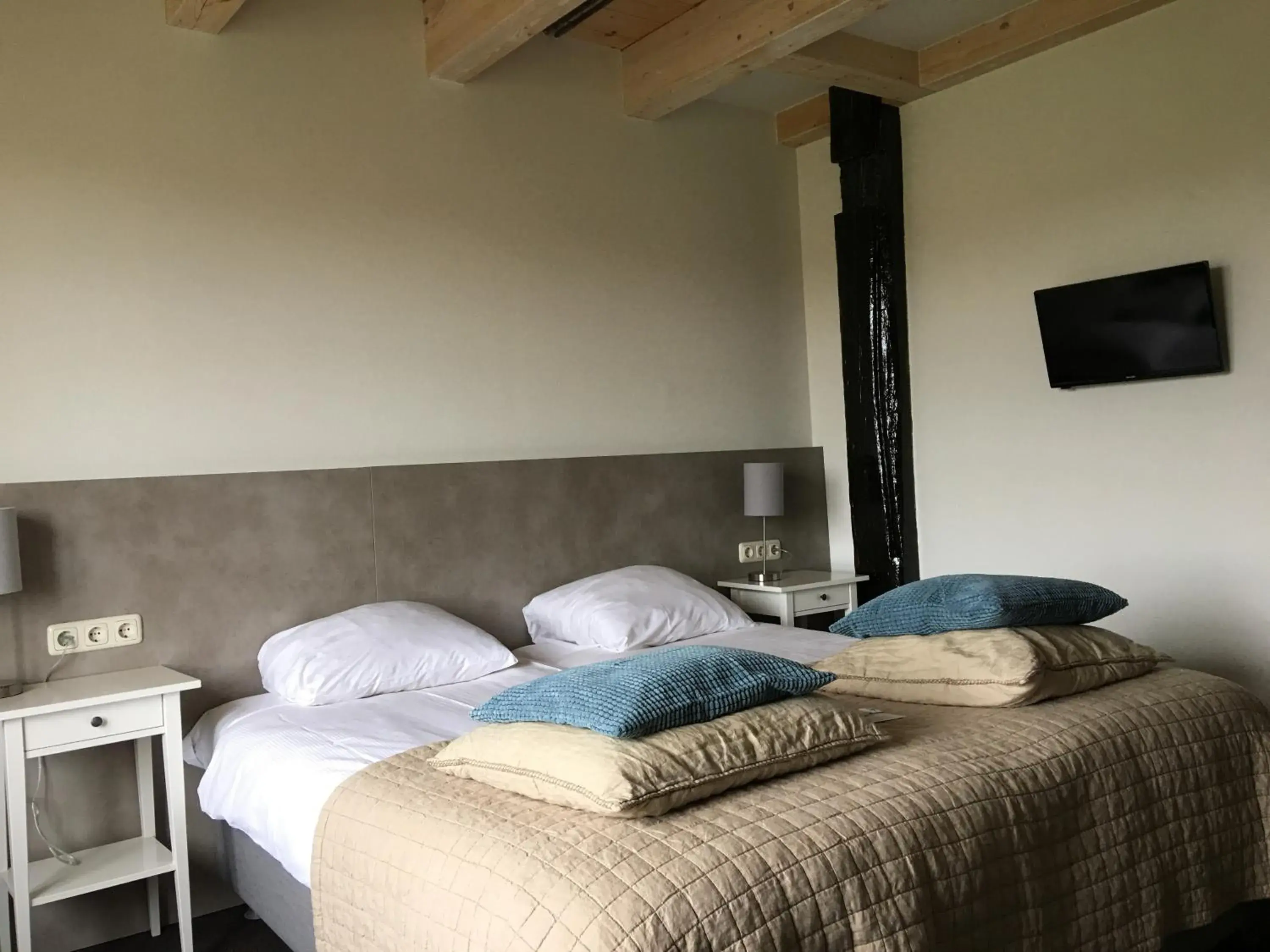Comfort Double Room in Hotel Posthuys Vlieland Comfort Double Room in Hotel Posthuys Vlieland