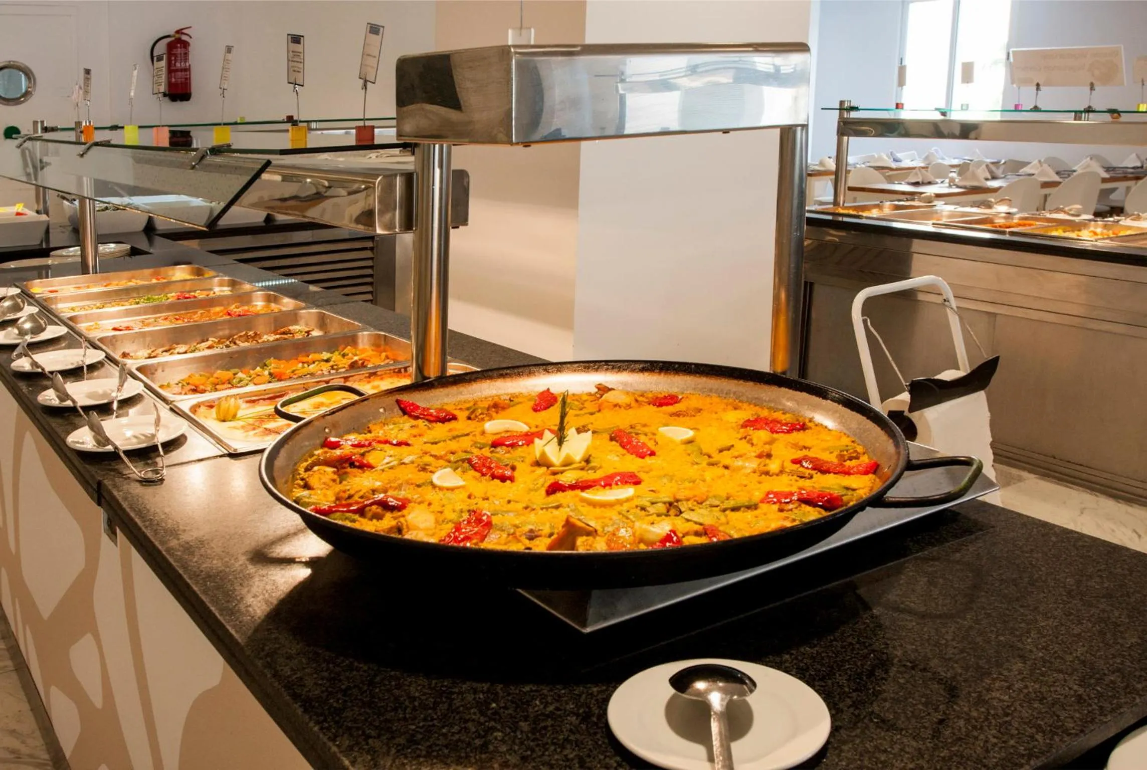 Restaurant/places to eat in Villa Luz Design & Art Hotel