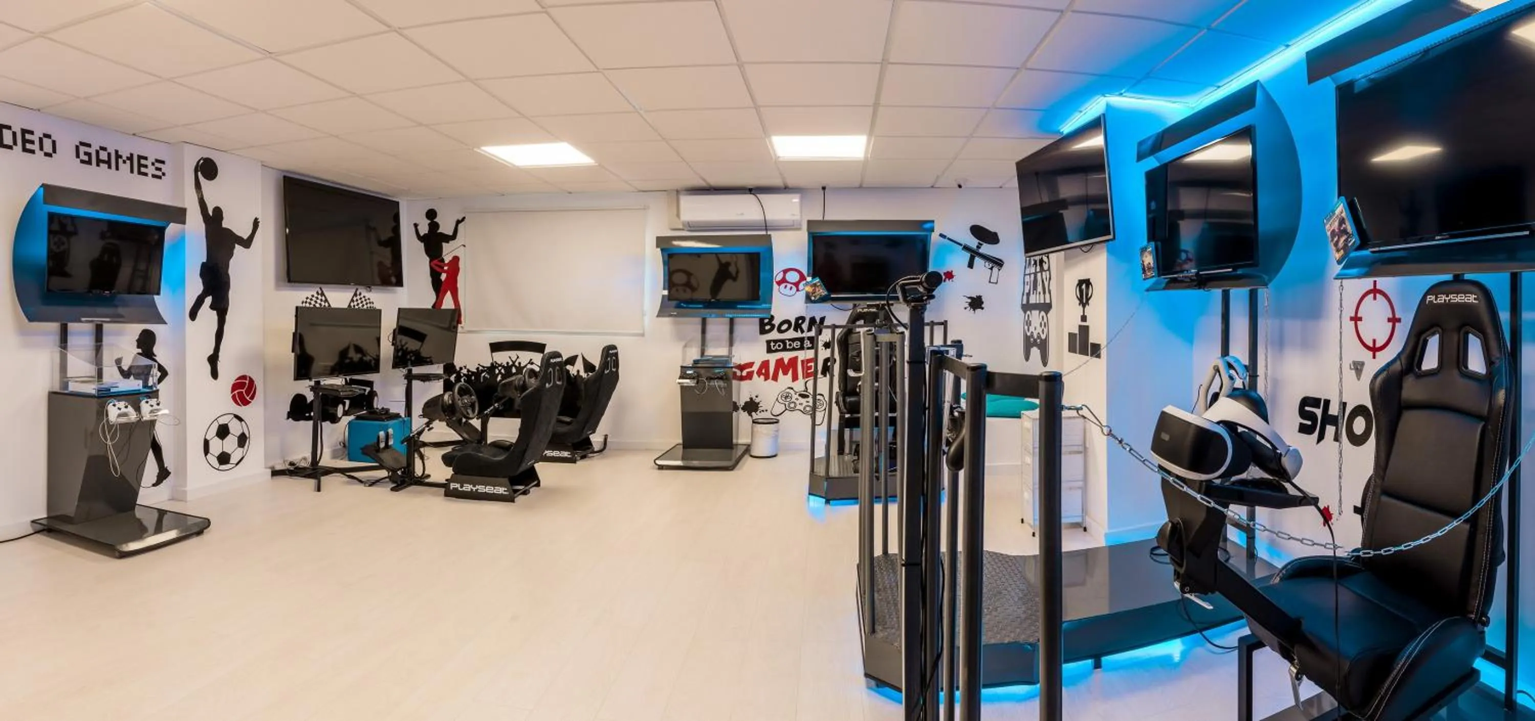 Game Room in Villa Luz Design & Art Hotel