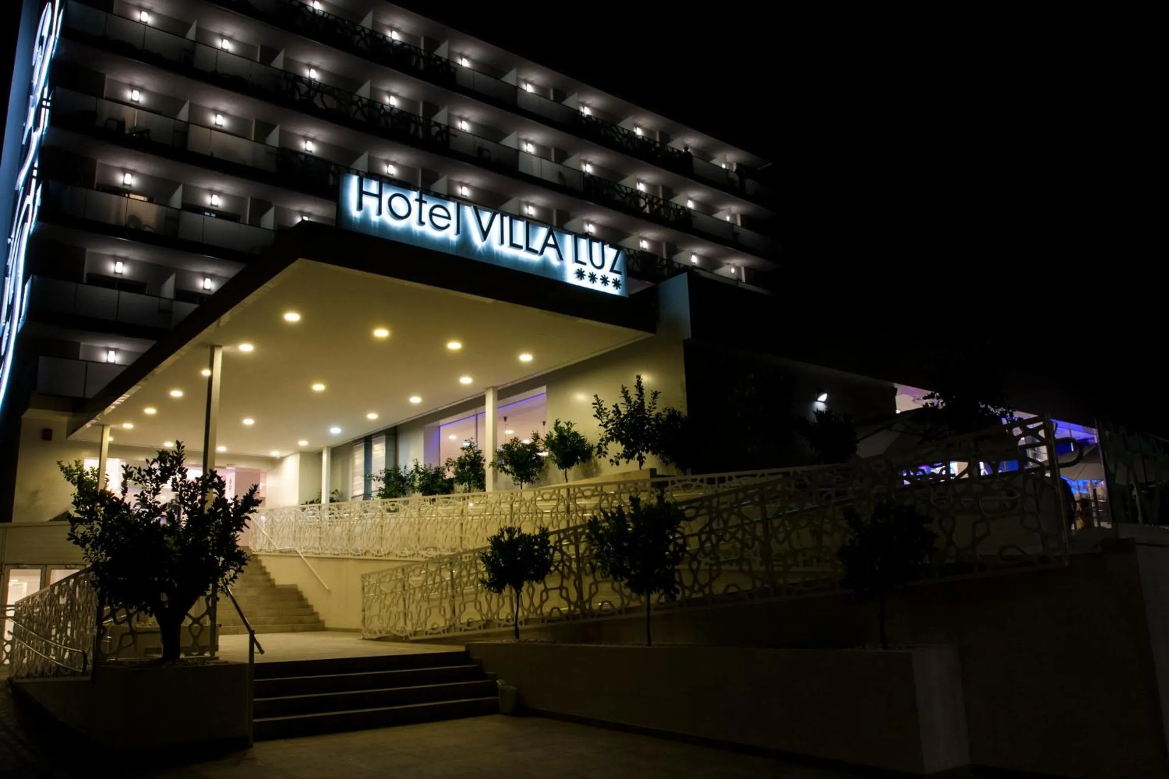 Facade/entrance in Villa Luz Design & Art Hotel