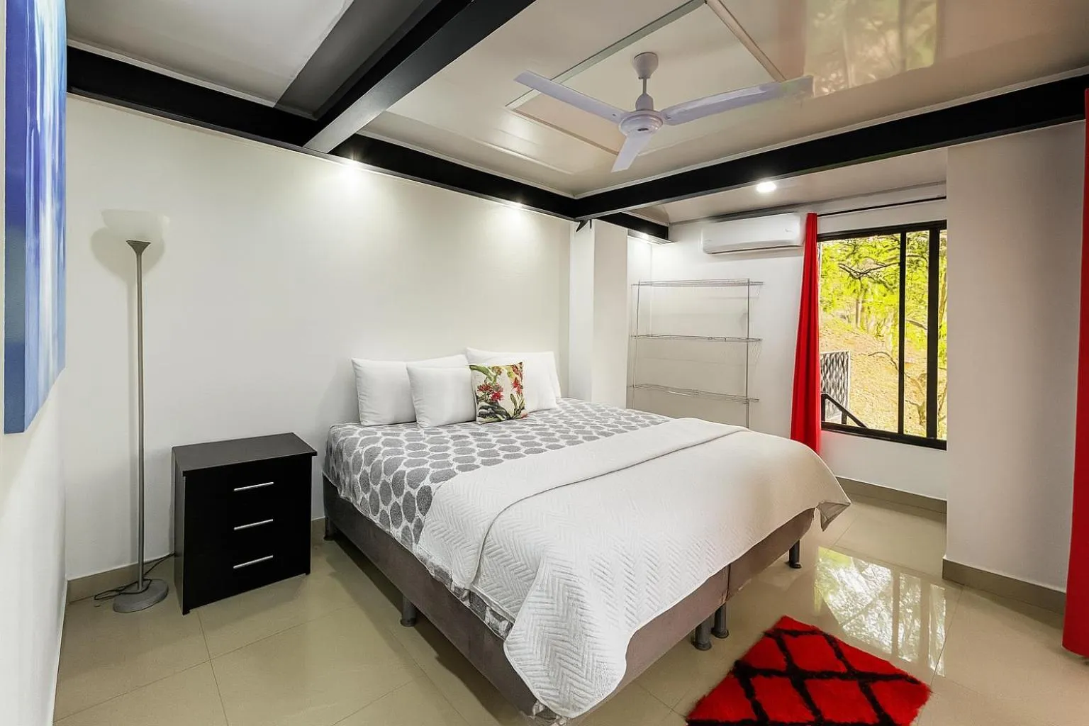 Bed in Vista del Pacifico Boutique Hotel