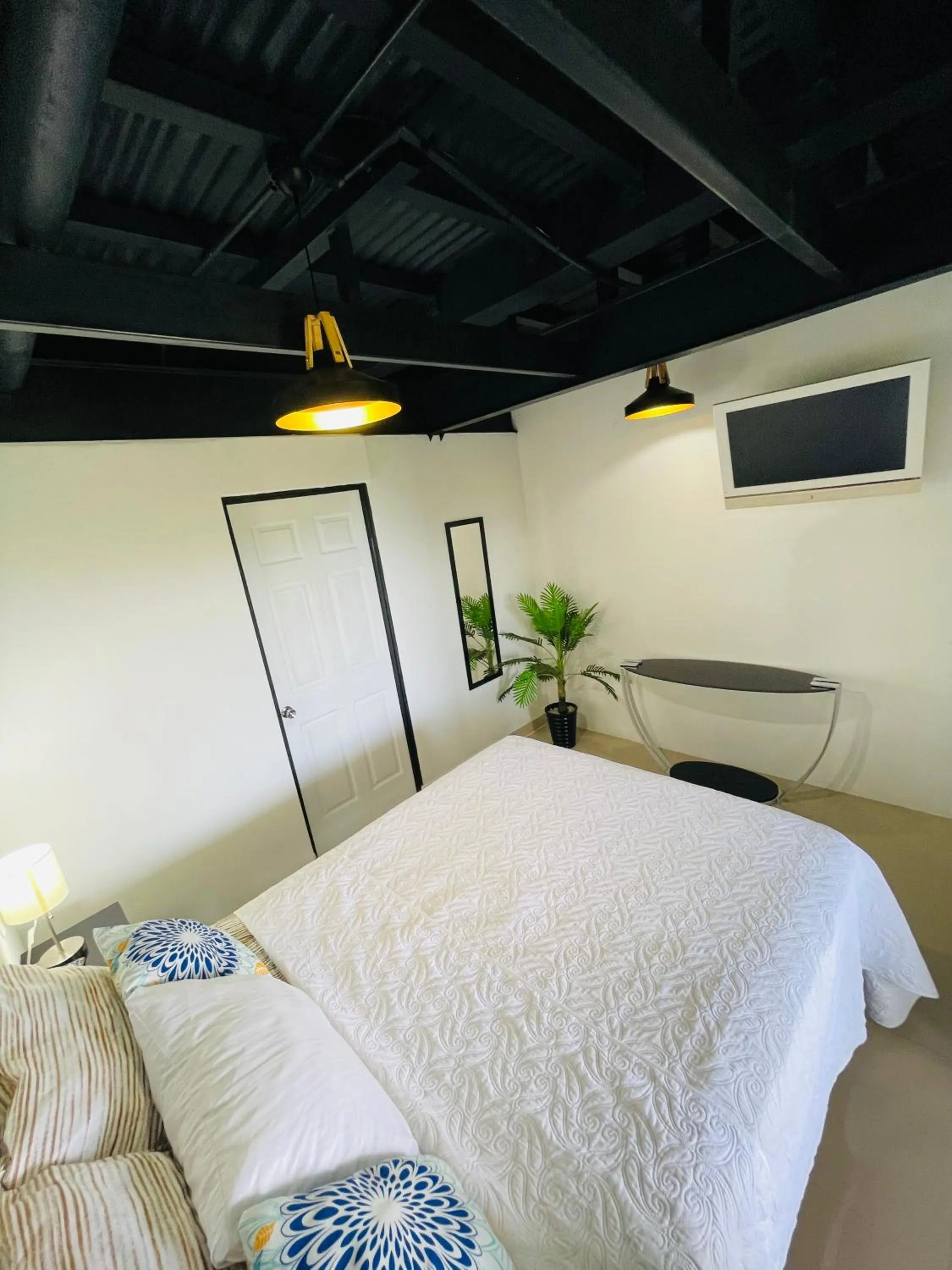 Bed in Vista del Pacifico Boutique Hotel