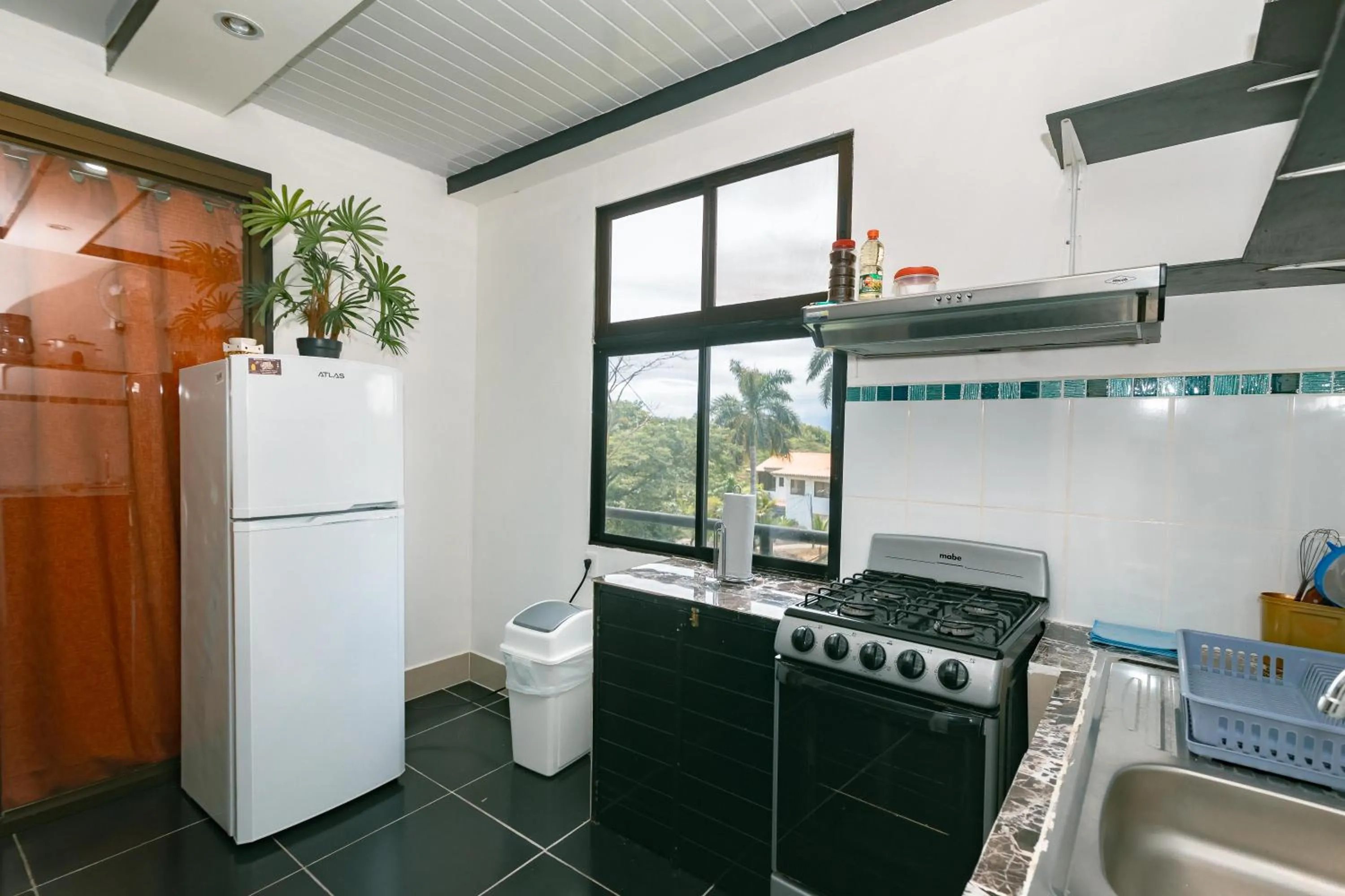 Kitchen or kitchenette in Vista del Pacifico Boutique Hotel