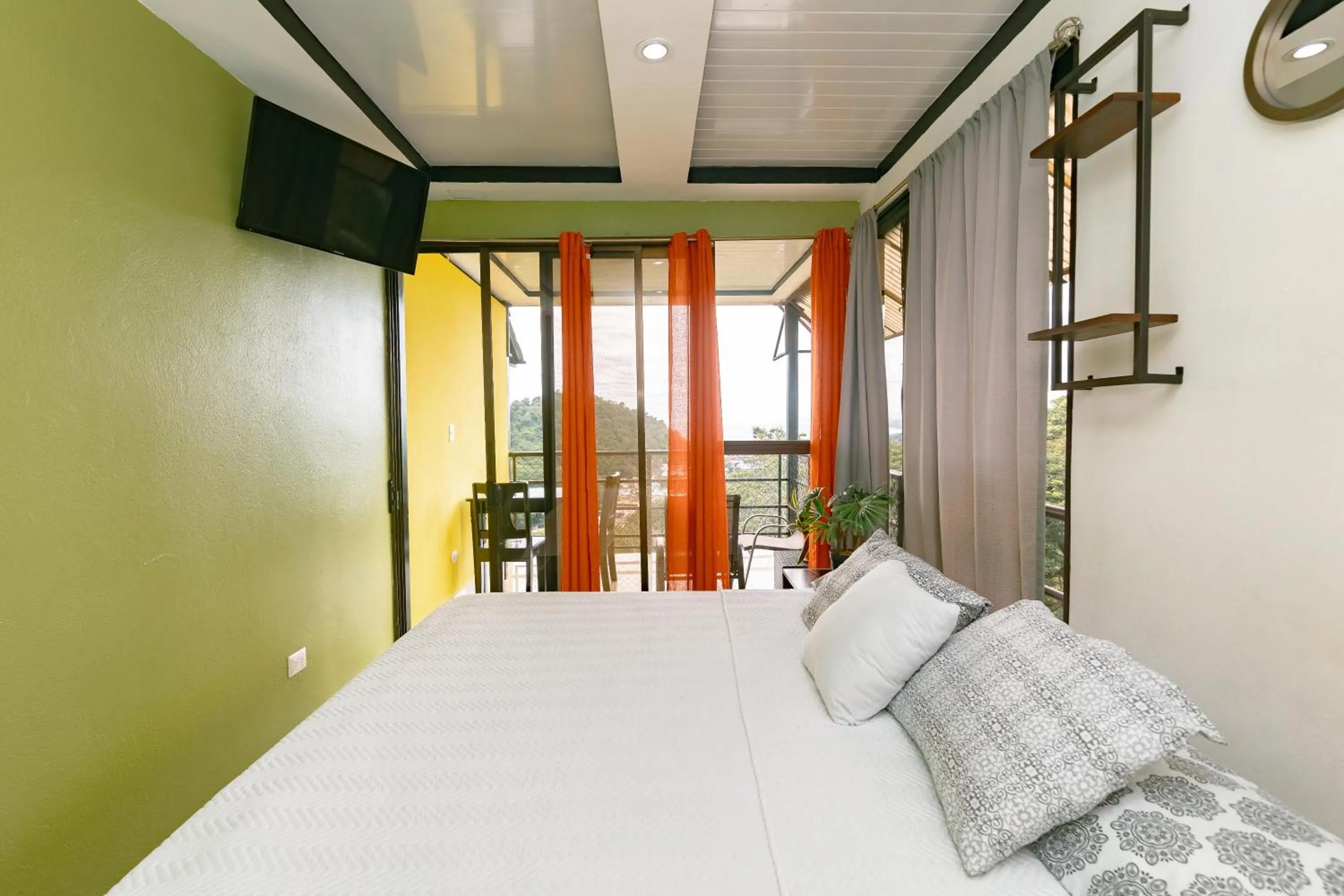 Bedroom, Bed in Vista del Pacifico Boutique Hotel