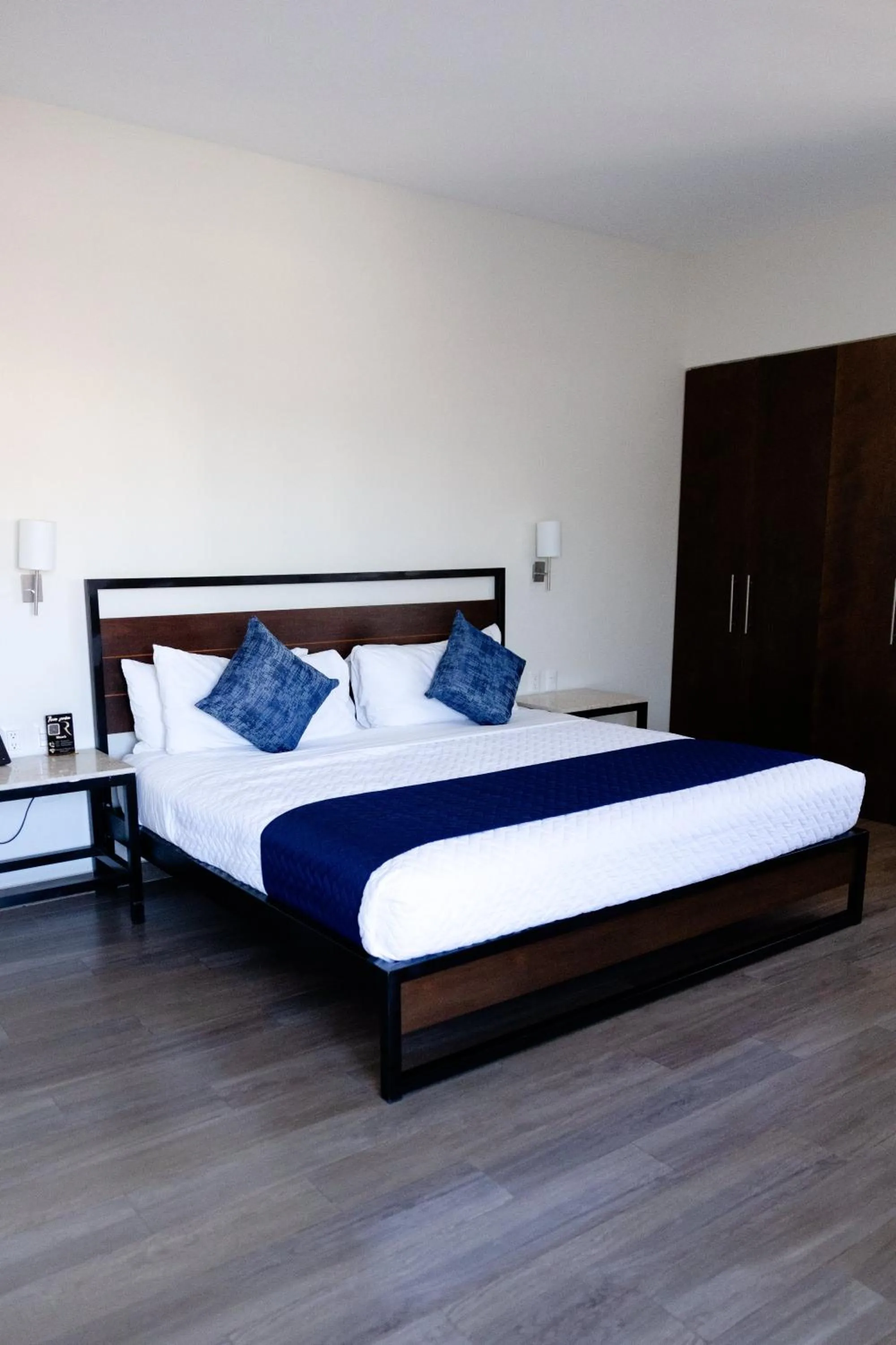 Bed in Hotel Refugio