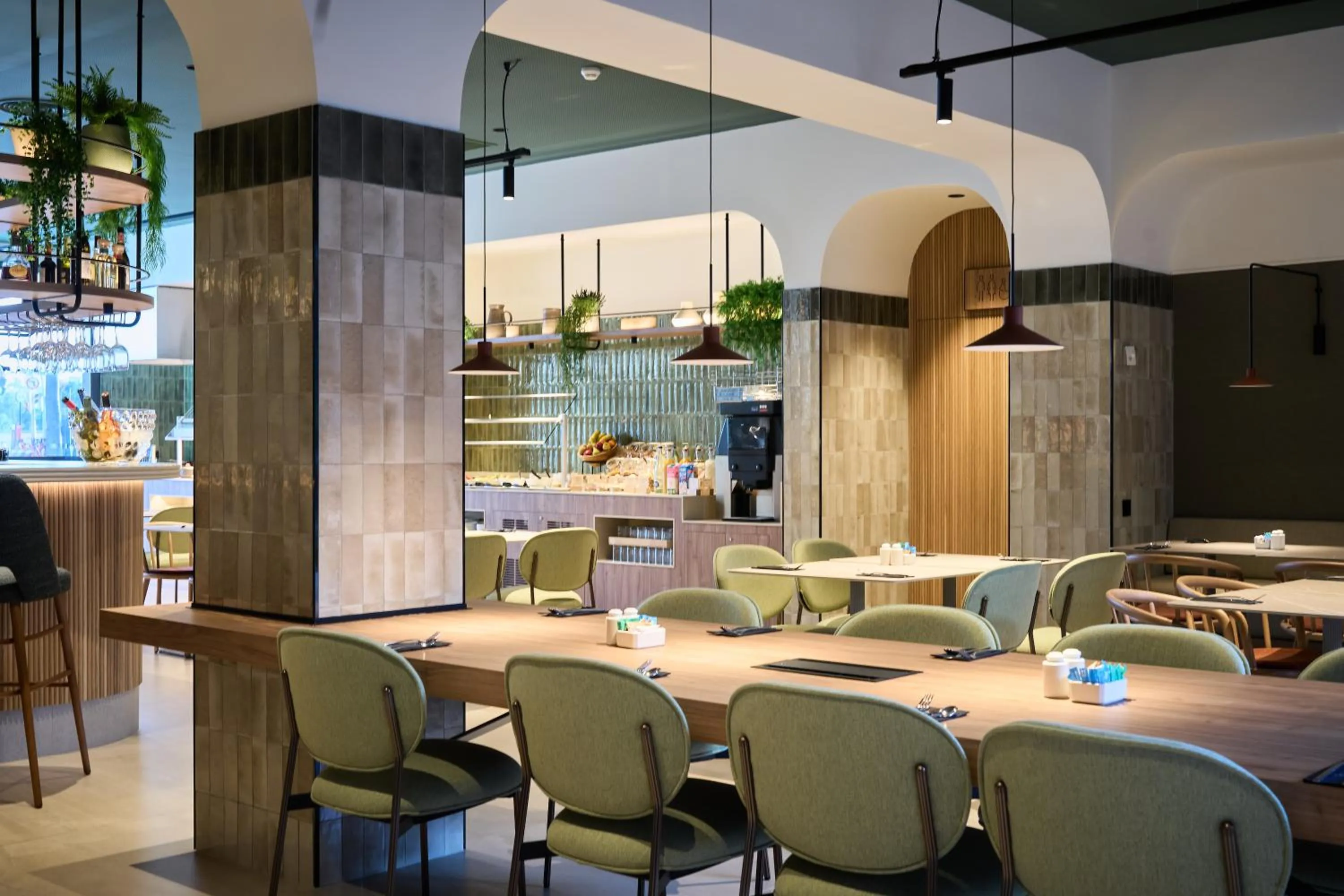 Breakfast in Catalonia La Maquinista