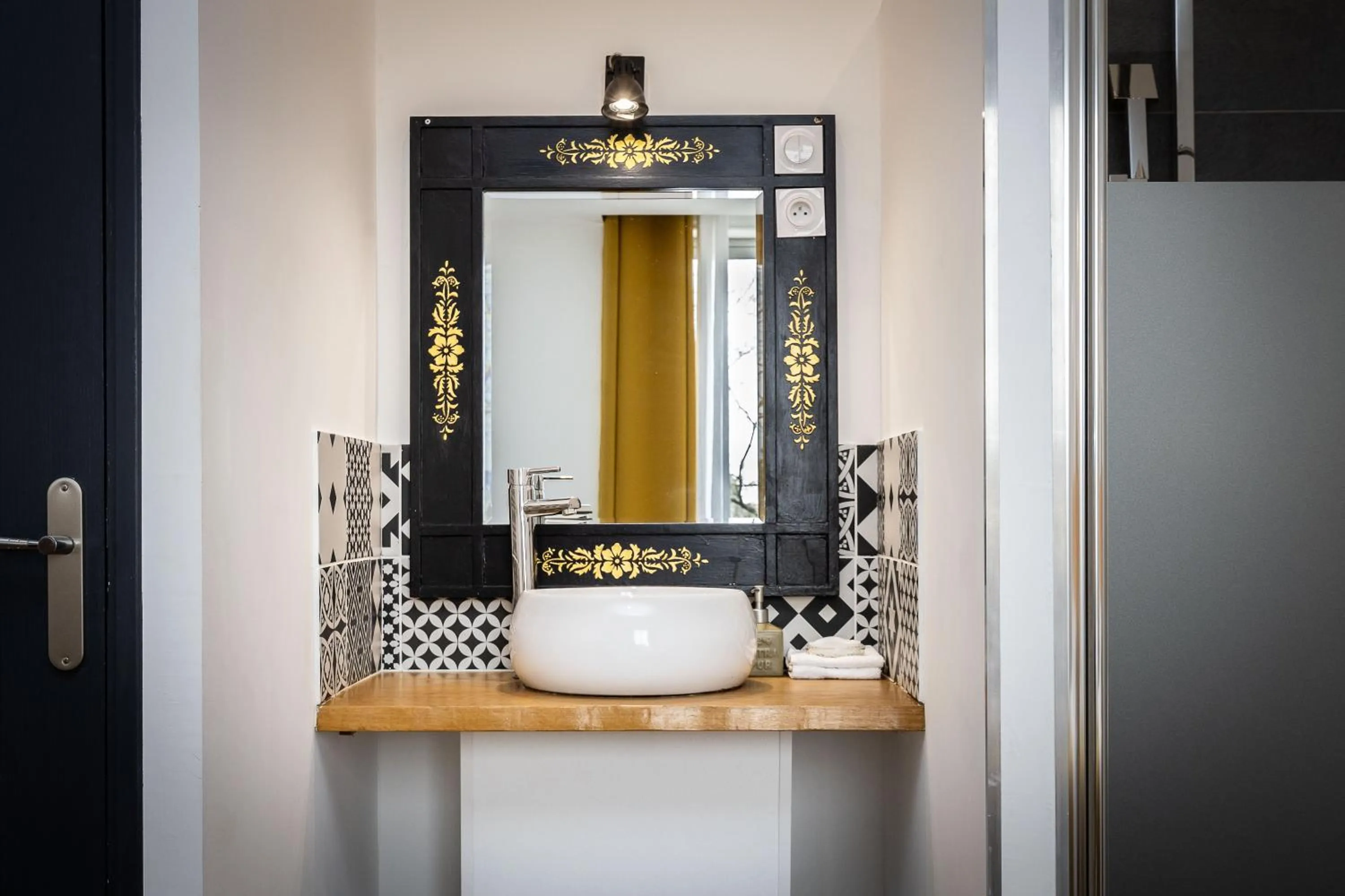 Bathroom in SalutBB Chambre d'hote