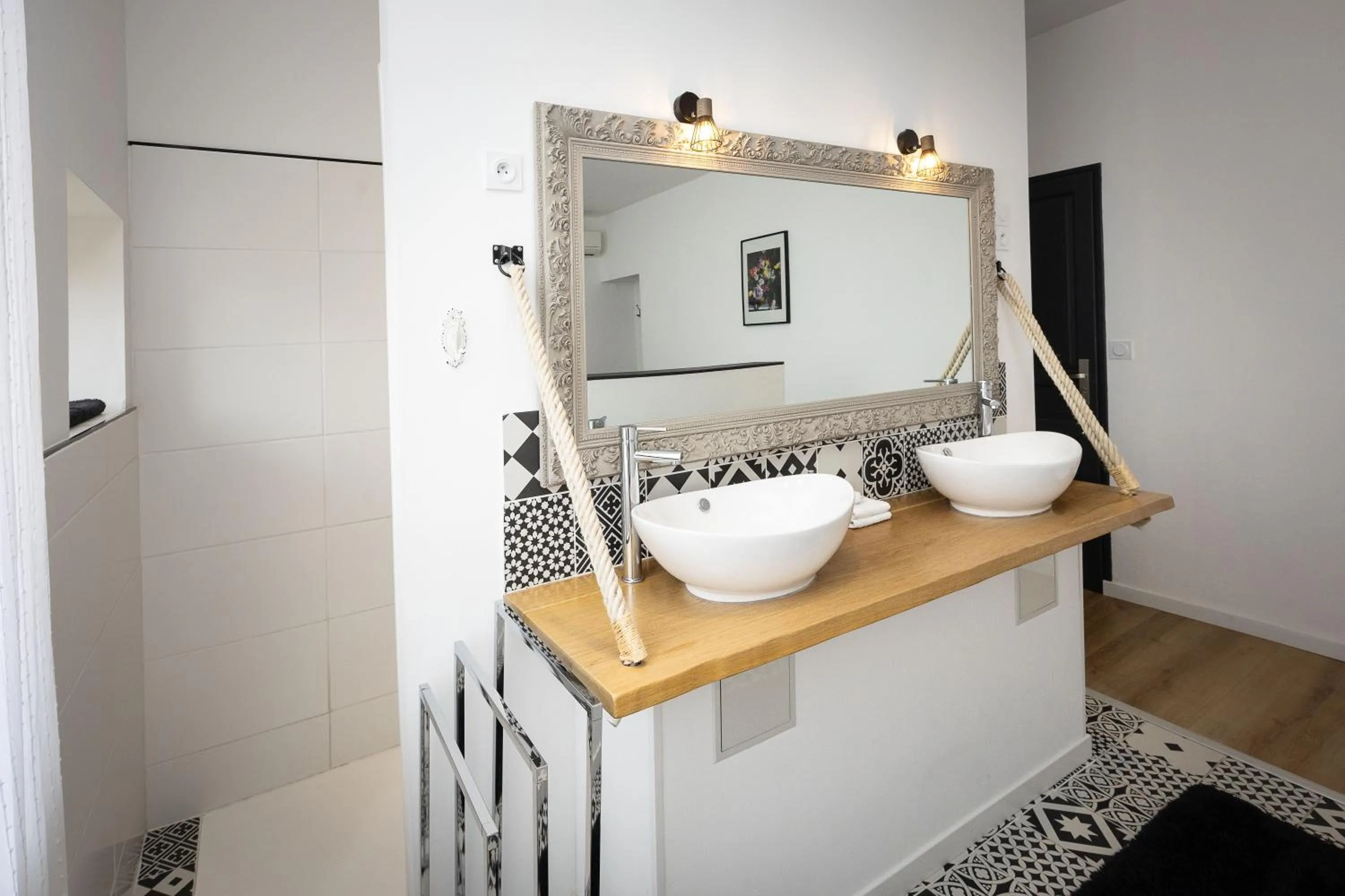 Bathroom in SalutBB Chambre d'hote