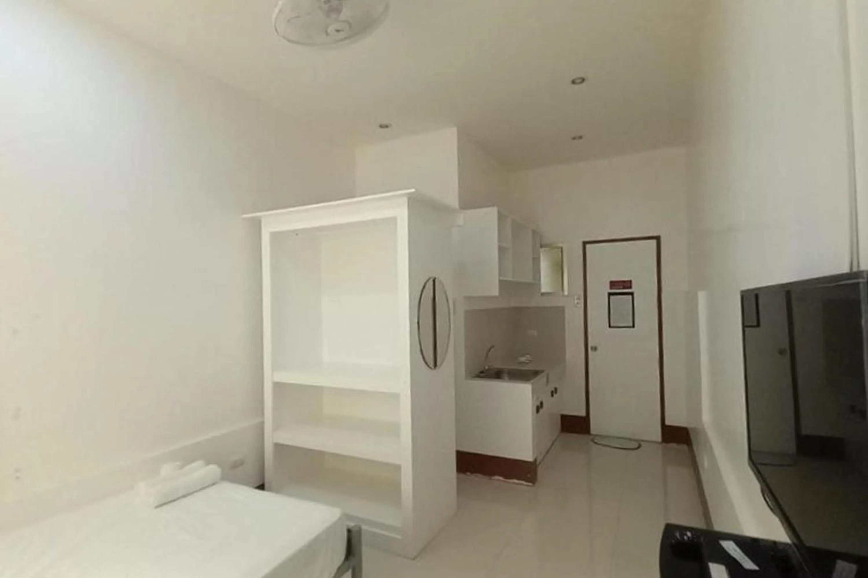 Bed in Palajuanders Inn Palawan