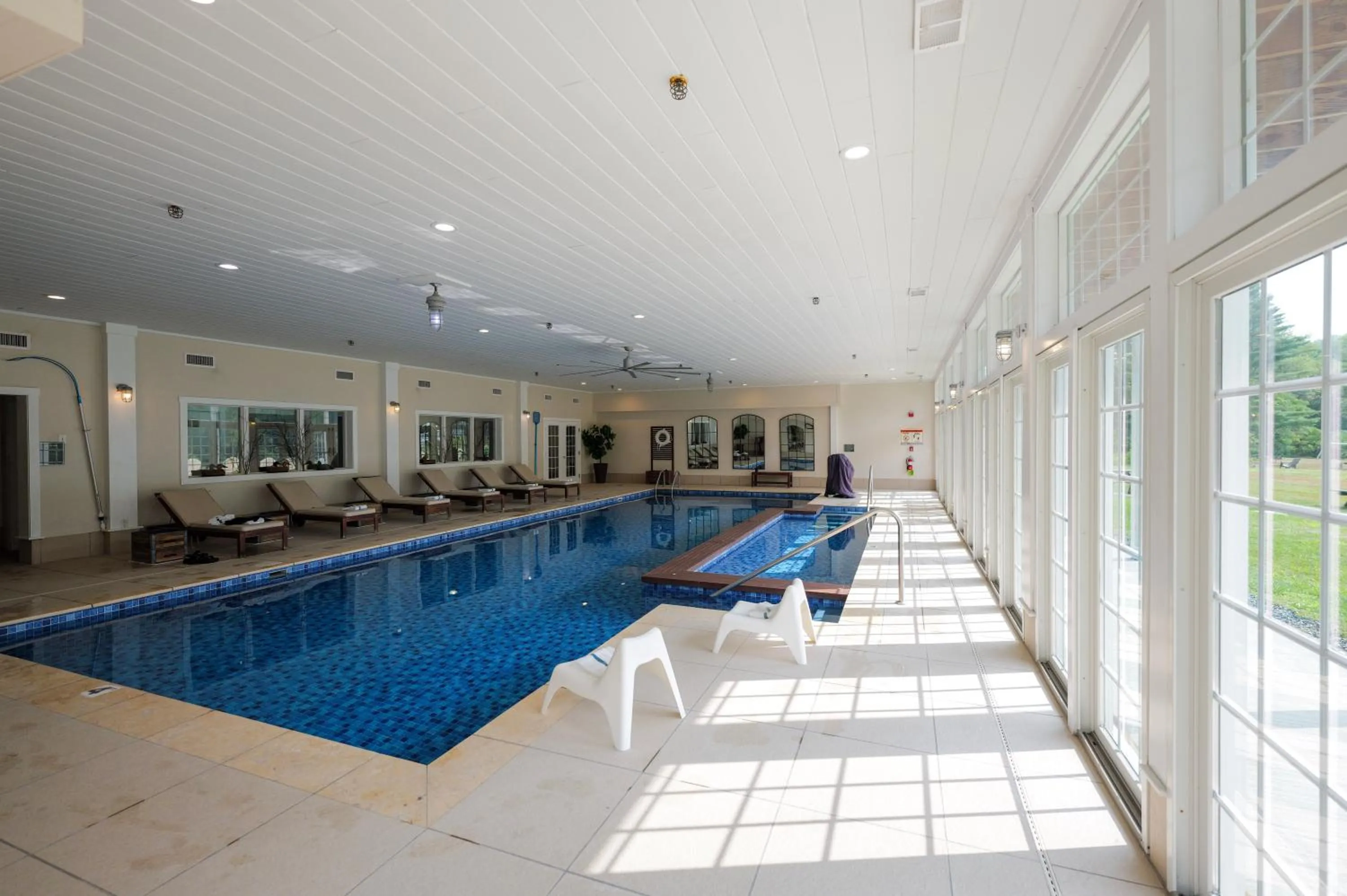 Swimming pool in On the River Inn