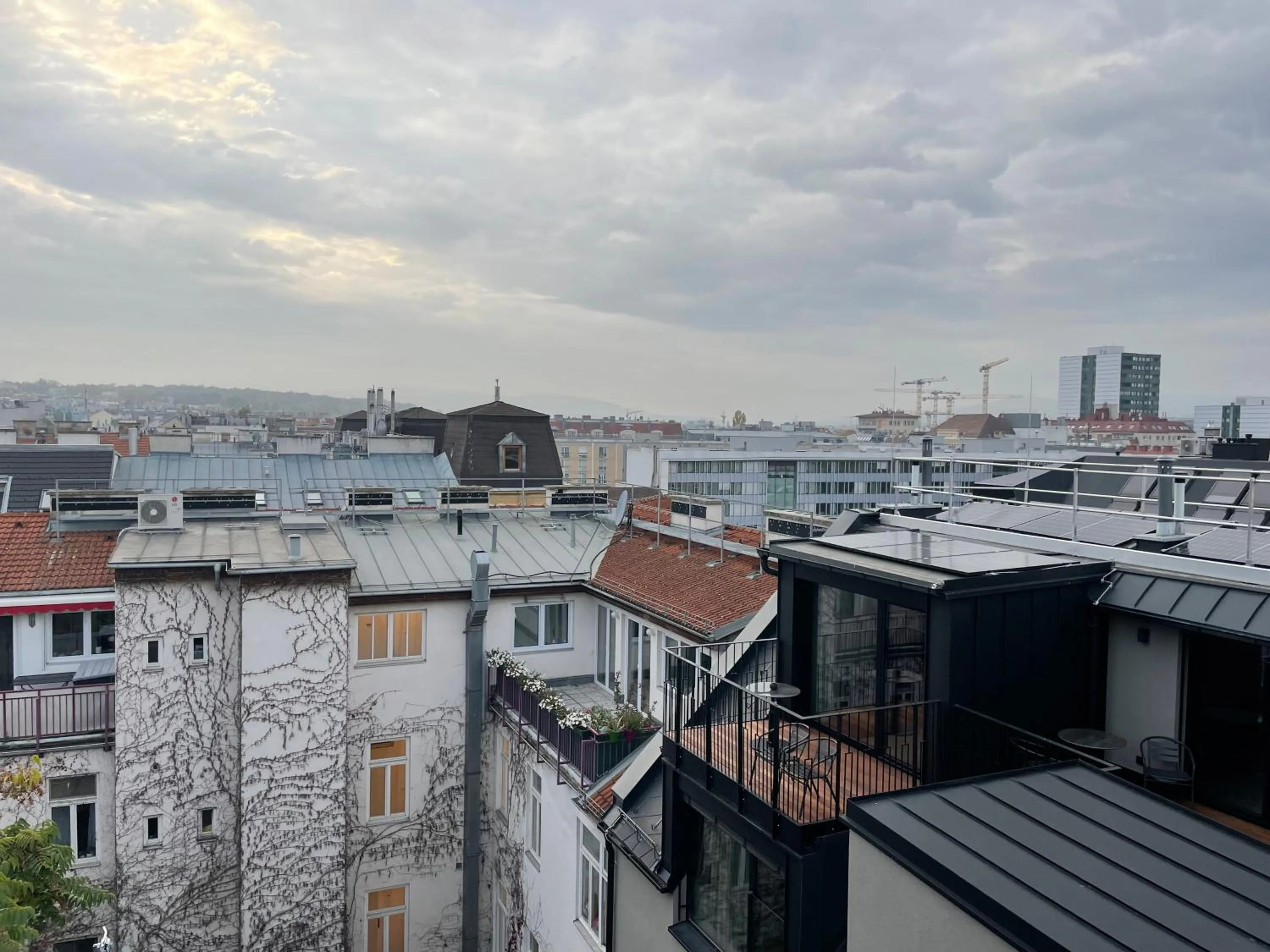 Property building in WELTWIEN Luxury Art Apartments & Free Parking