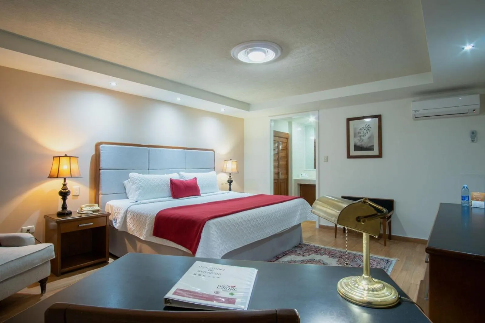 Bed in Hotel del Parque