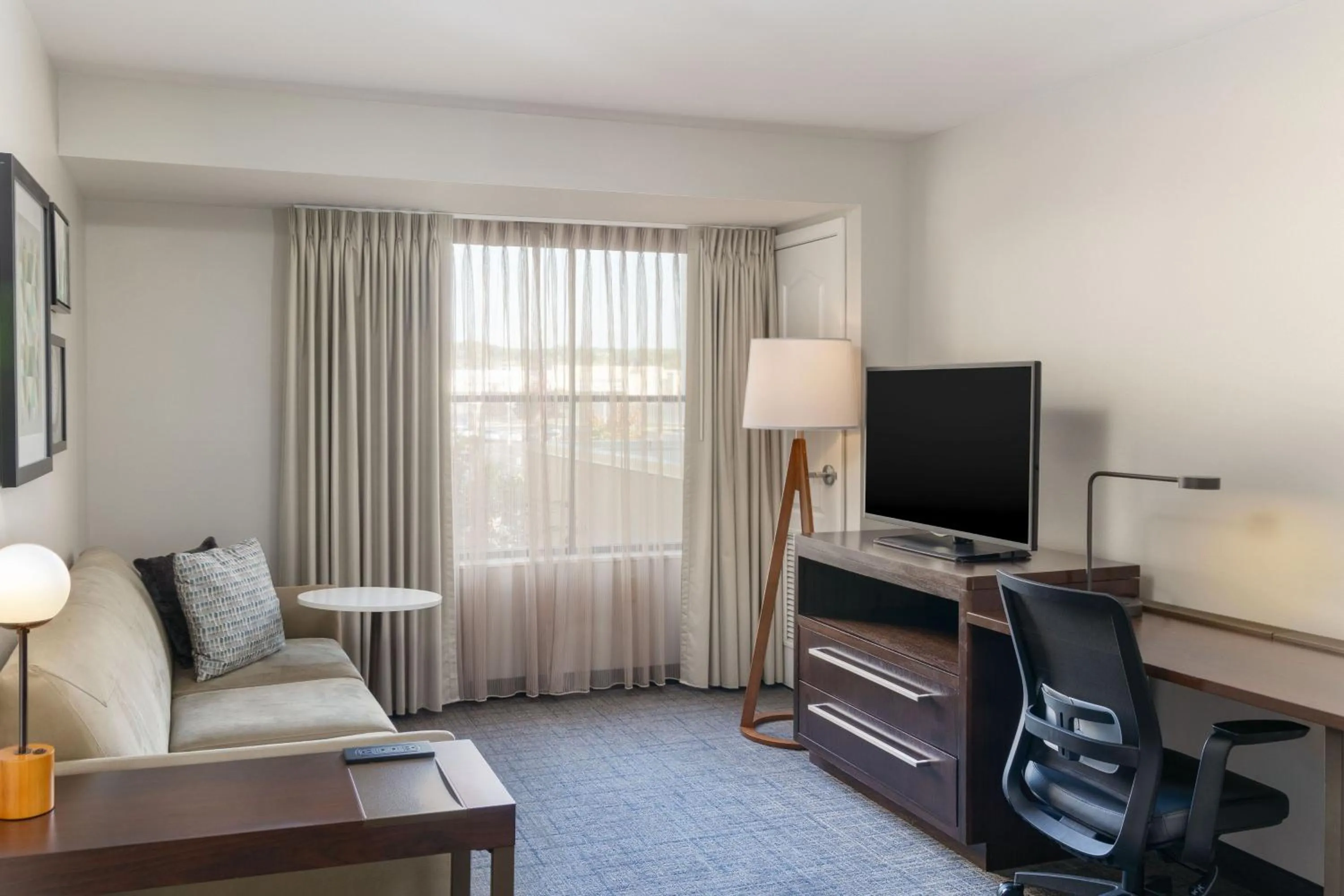 Bedroom in Residence Inn by Marriott Youngstown Warren/Niles