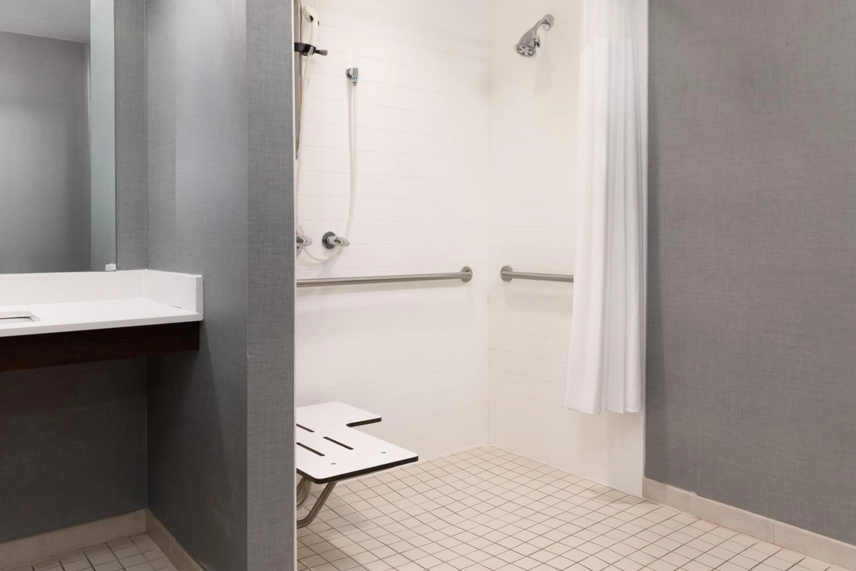 Bedroom in Residence Inn by Marriott Youngstown Warren/Niles