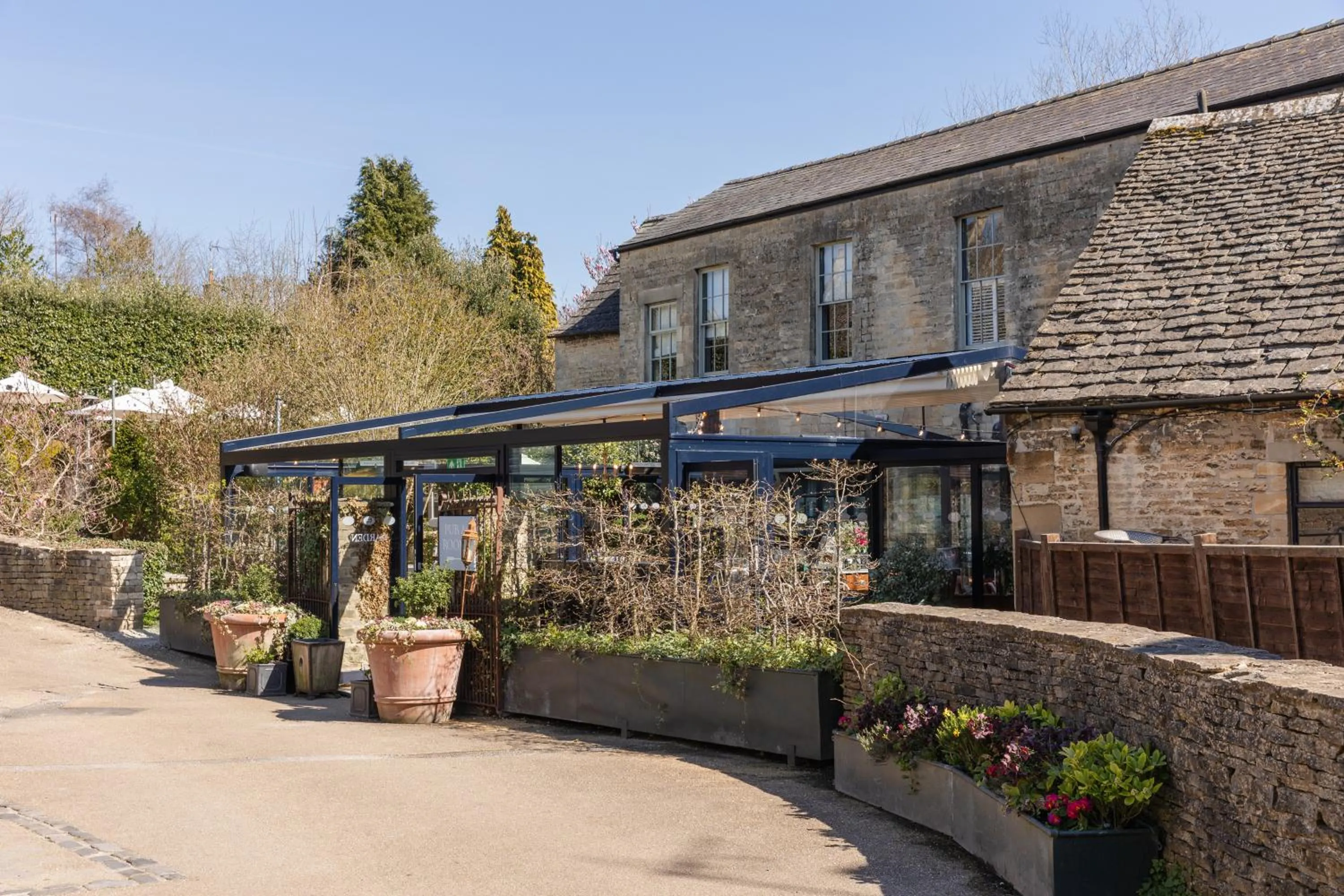 Restaurant/places to eat in The Wheatsheaf Inn