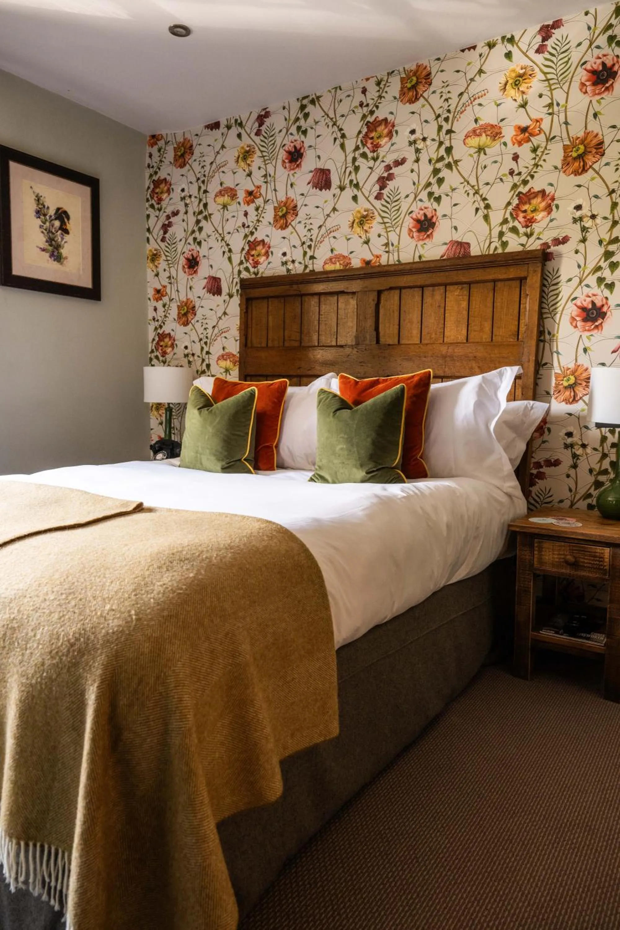 Bed in The Wheatsheaf Inn