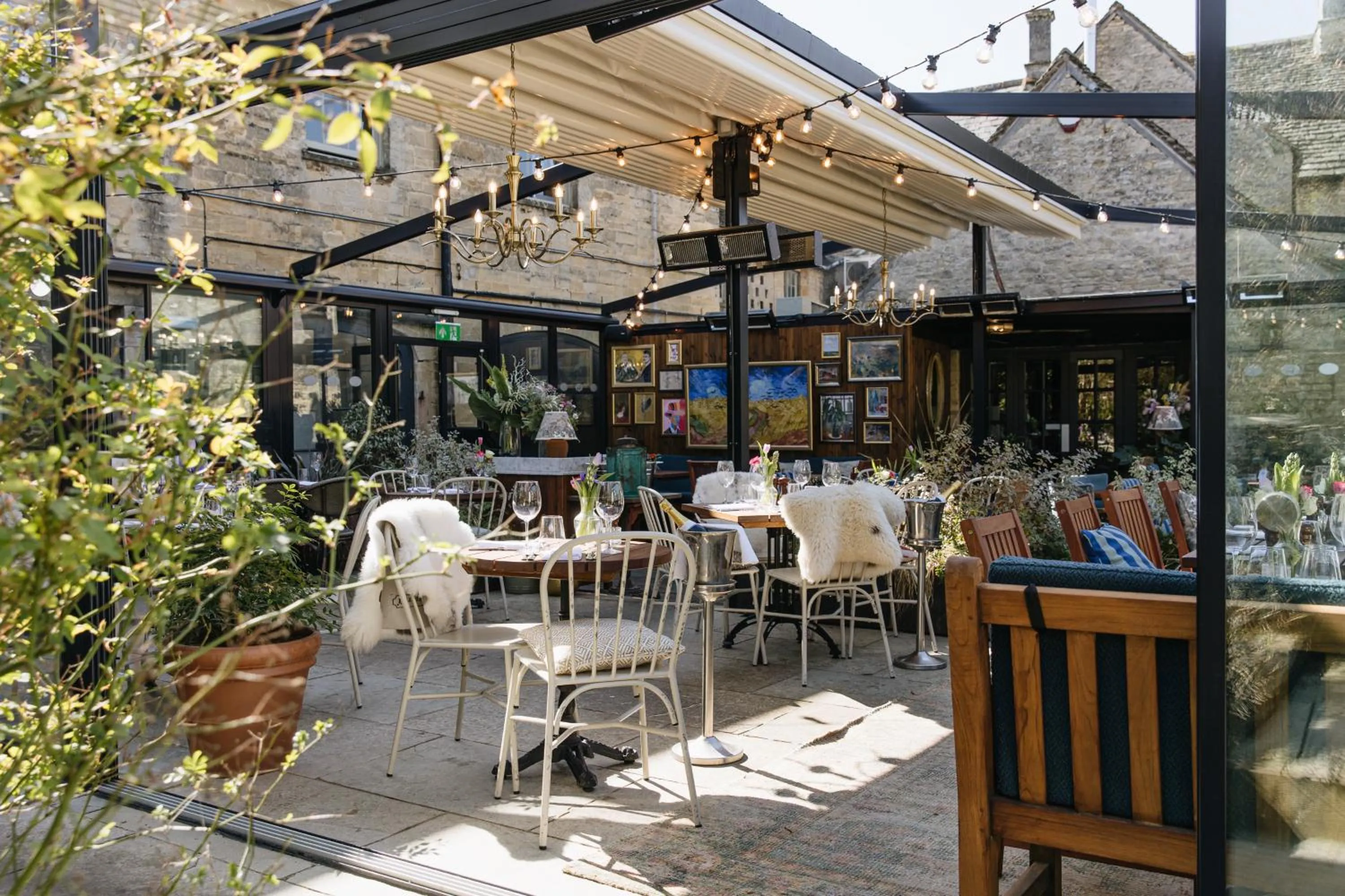 Restaurant/places to eat in The Wheatsheaf Inn