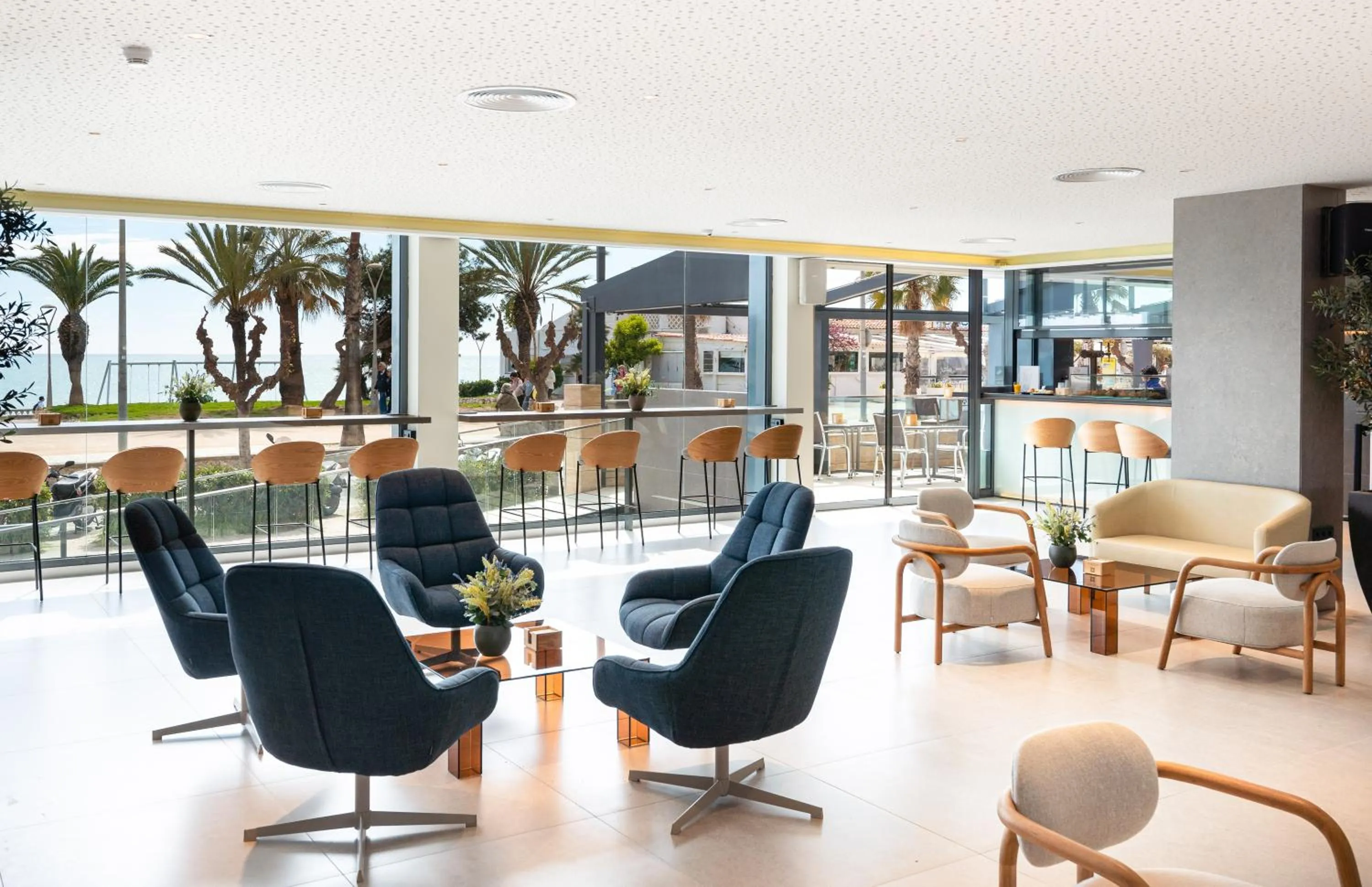 Communal lounge/ TV room in Calipolis