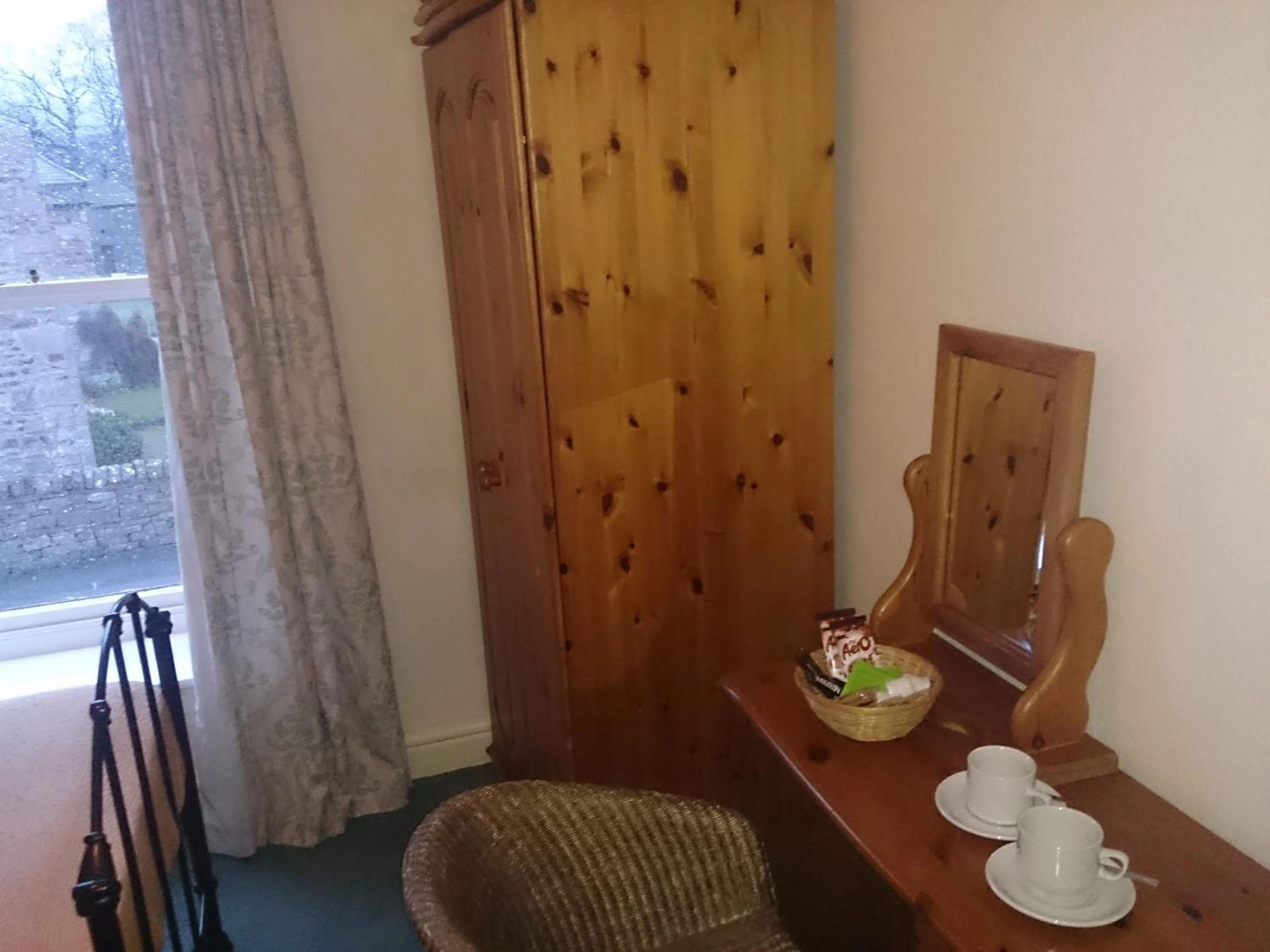 Day in OYO Rose & Crown Hotel