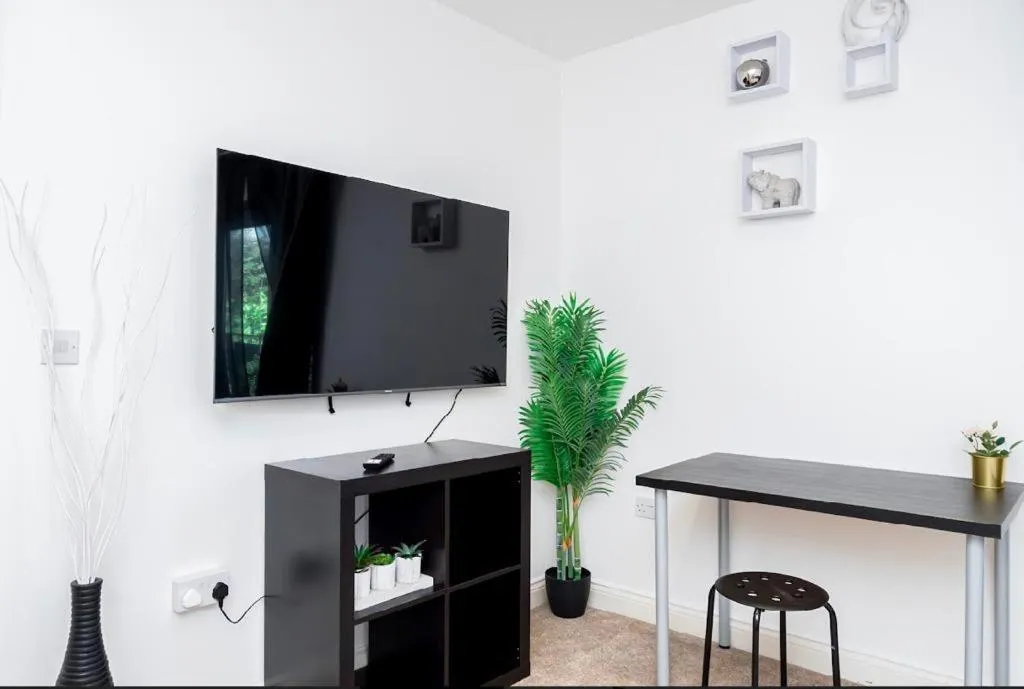 Living room in Bayview Apartments