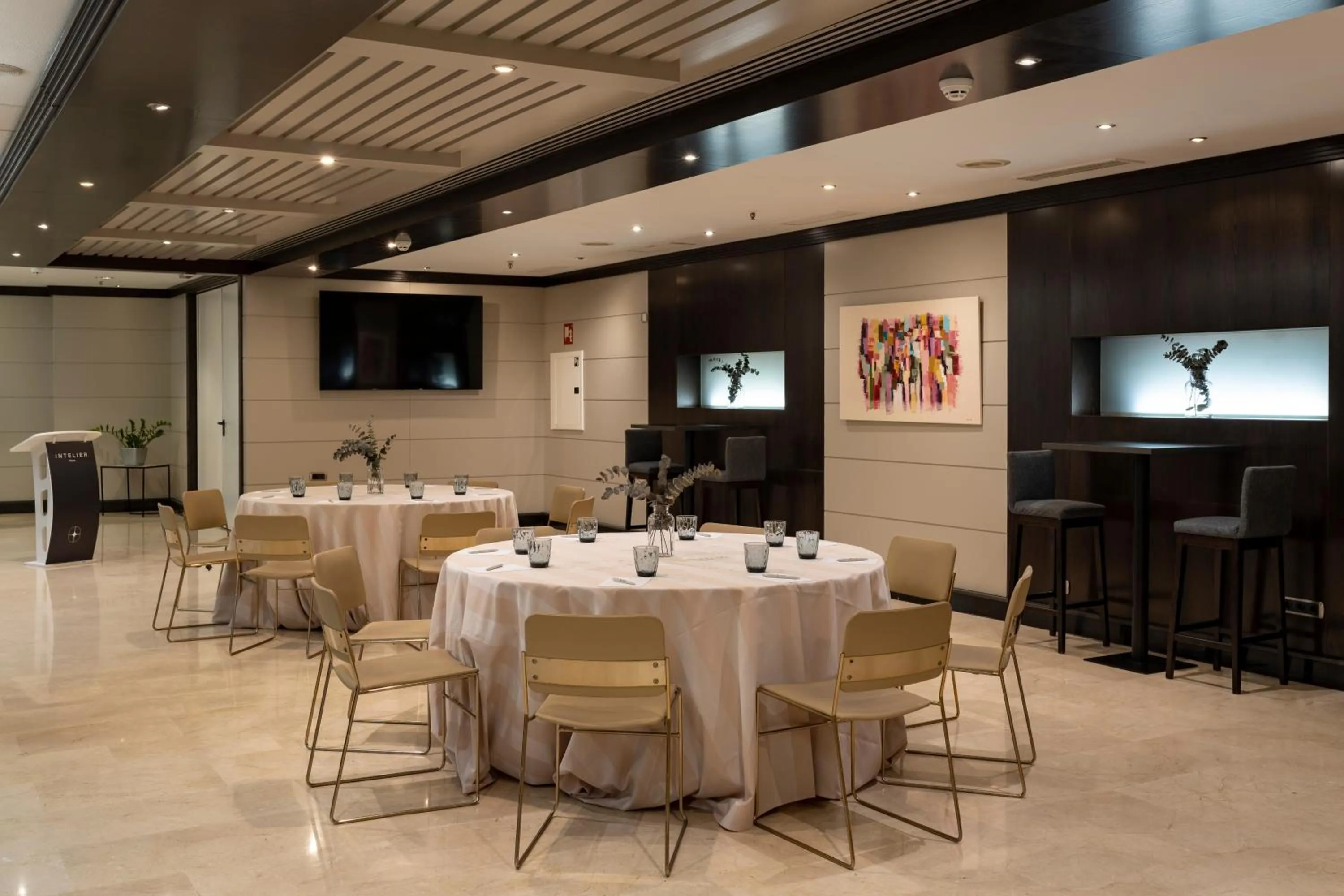 Restaurant/places to eat in Intelier Rosa