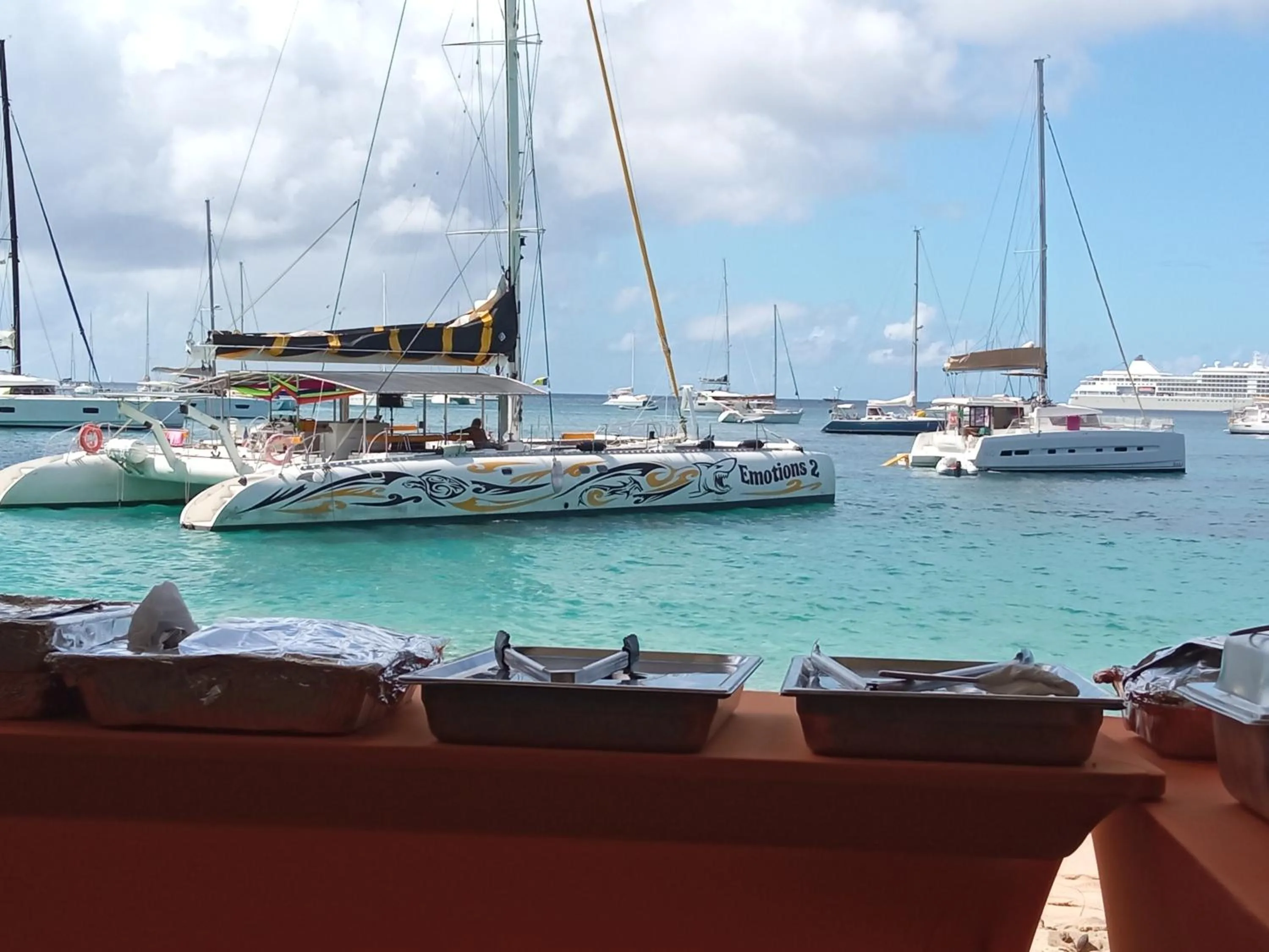 Restaurant/places to eat in Spring Hotel Bequia