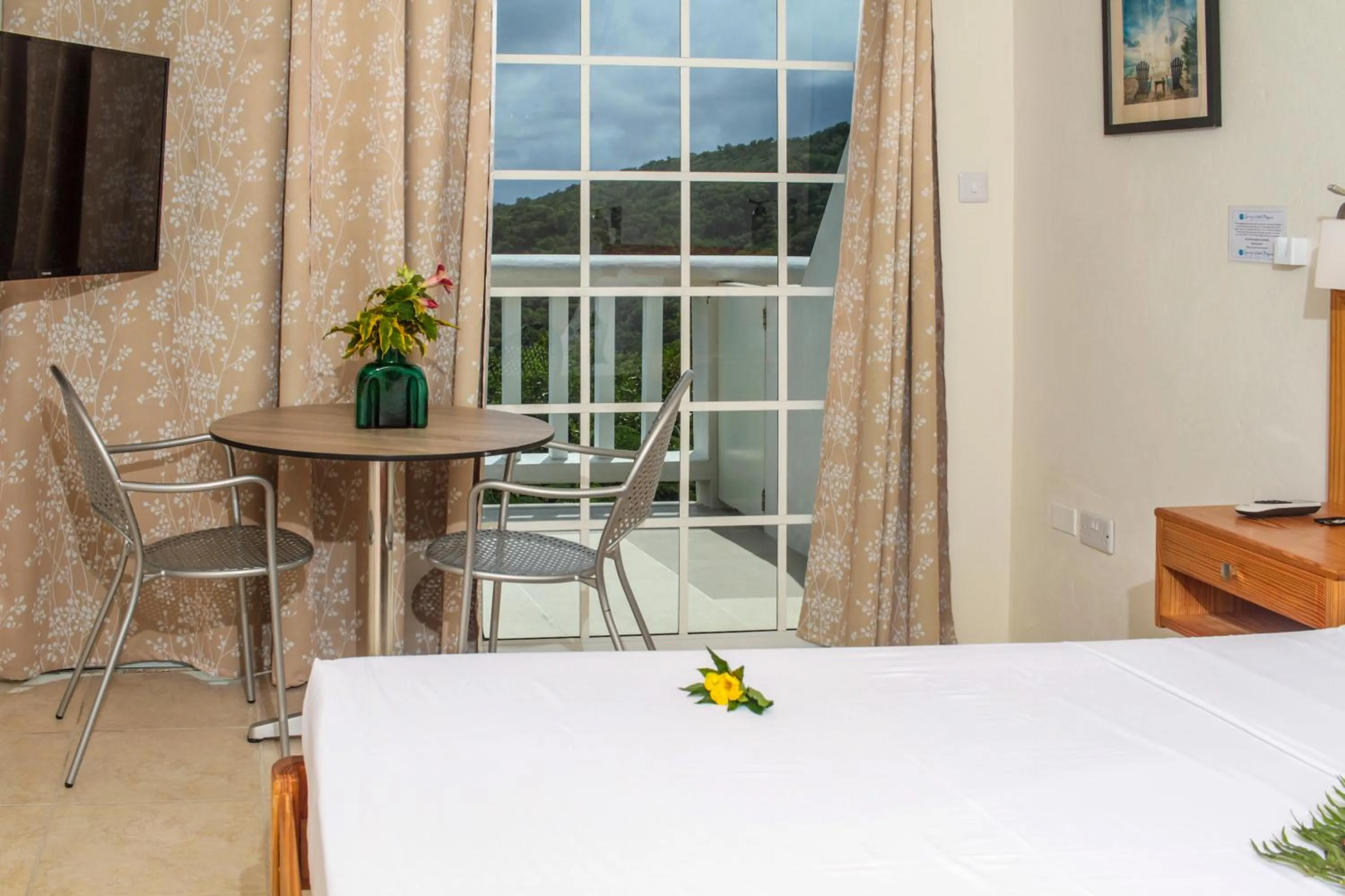 Bedroom, Bed in Spring Hotel Bequia