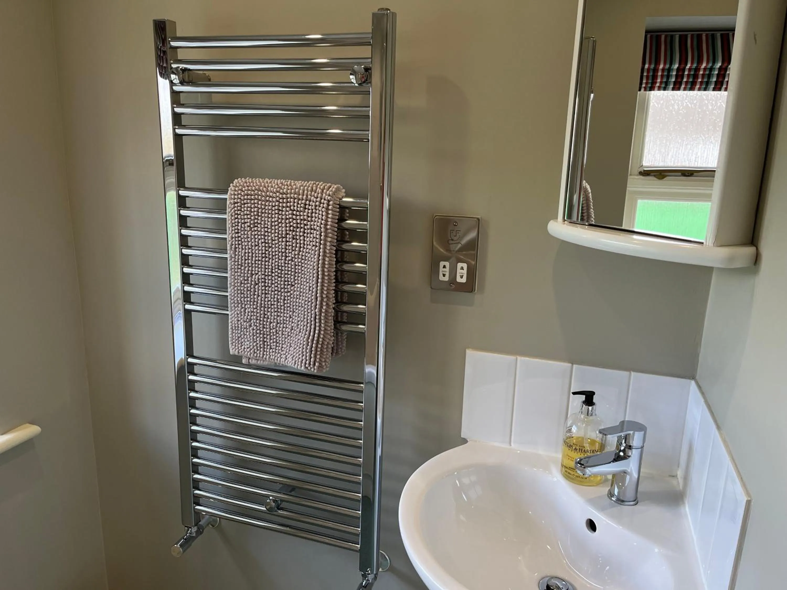 Bathroom in Wold Escapes, Highfield Farm