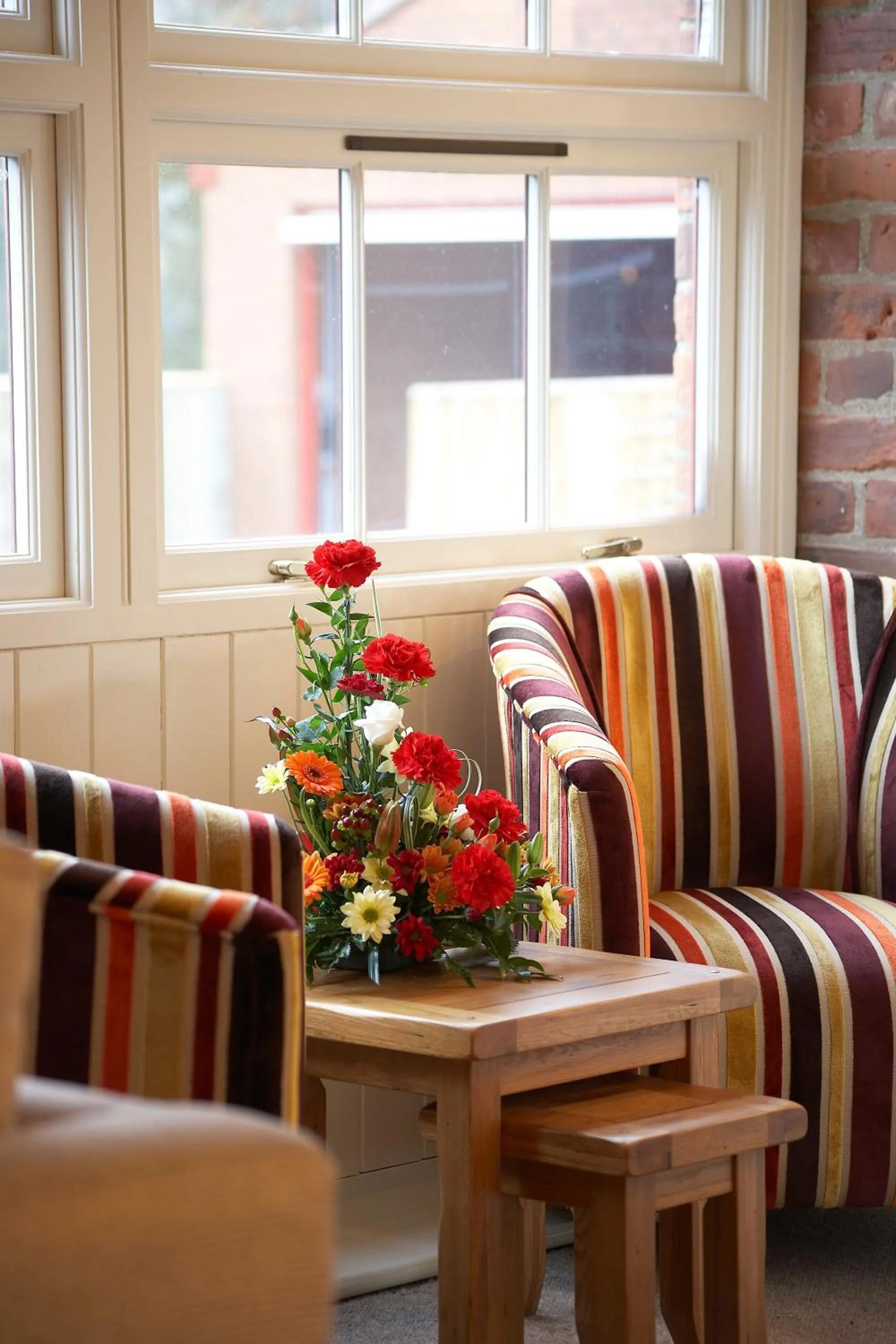 Communal lounge/ TV room in Wold Escapes, Highfield Farm