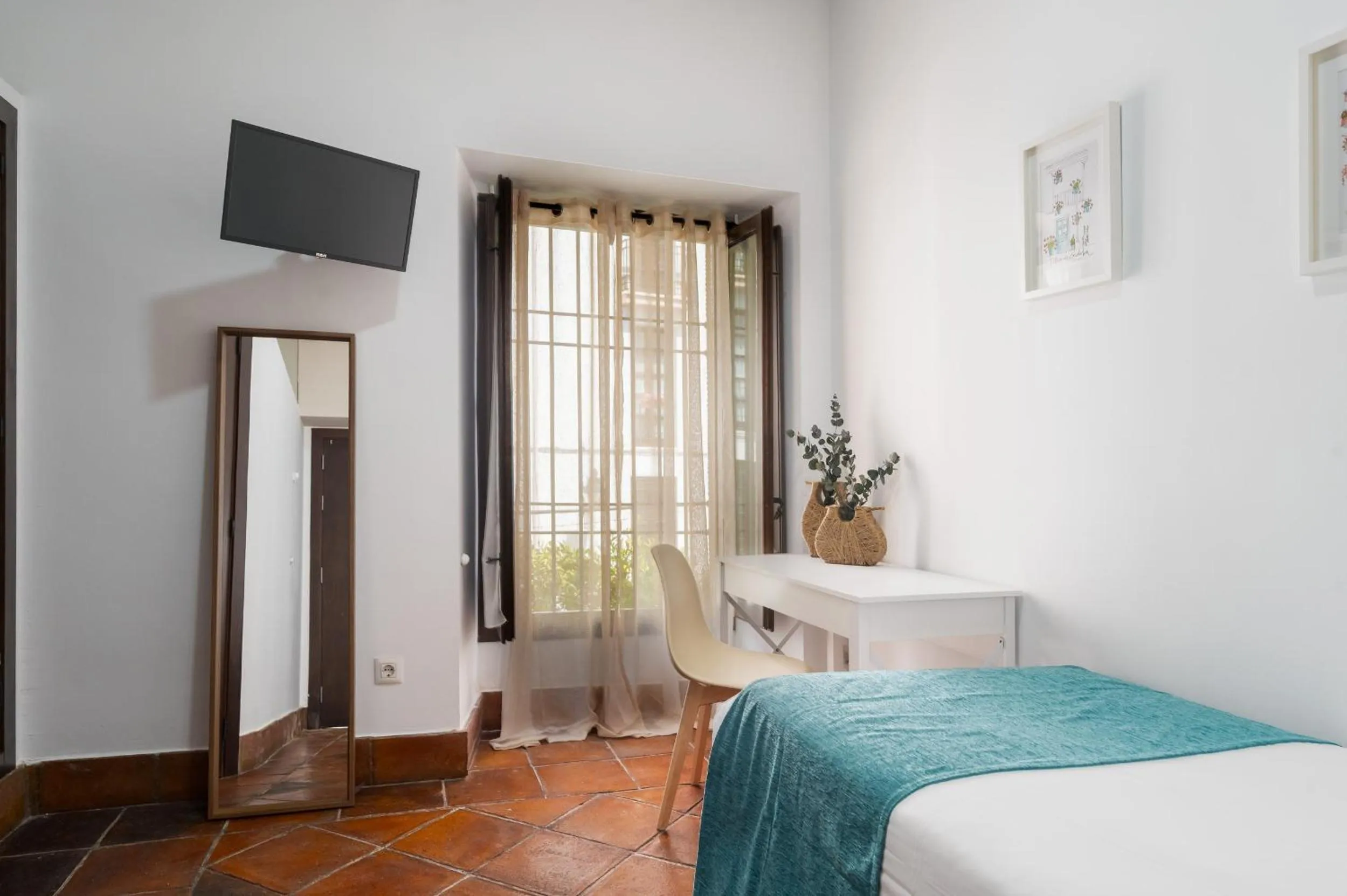 Photo of the whole room, Bed in Hotel Boutique Puerta del Rincón