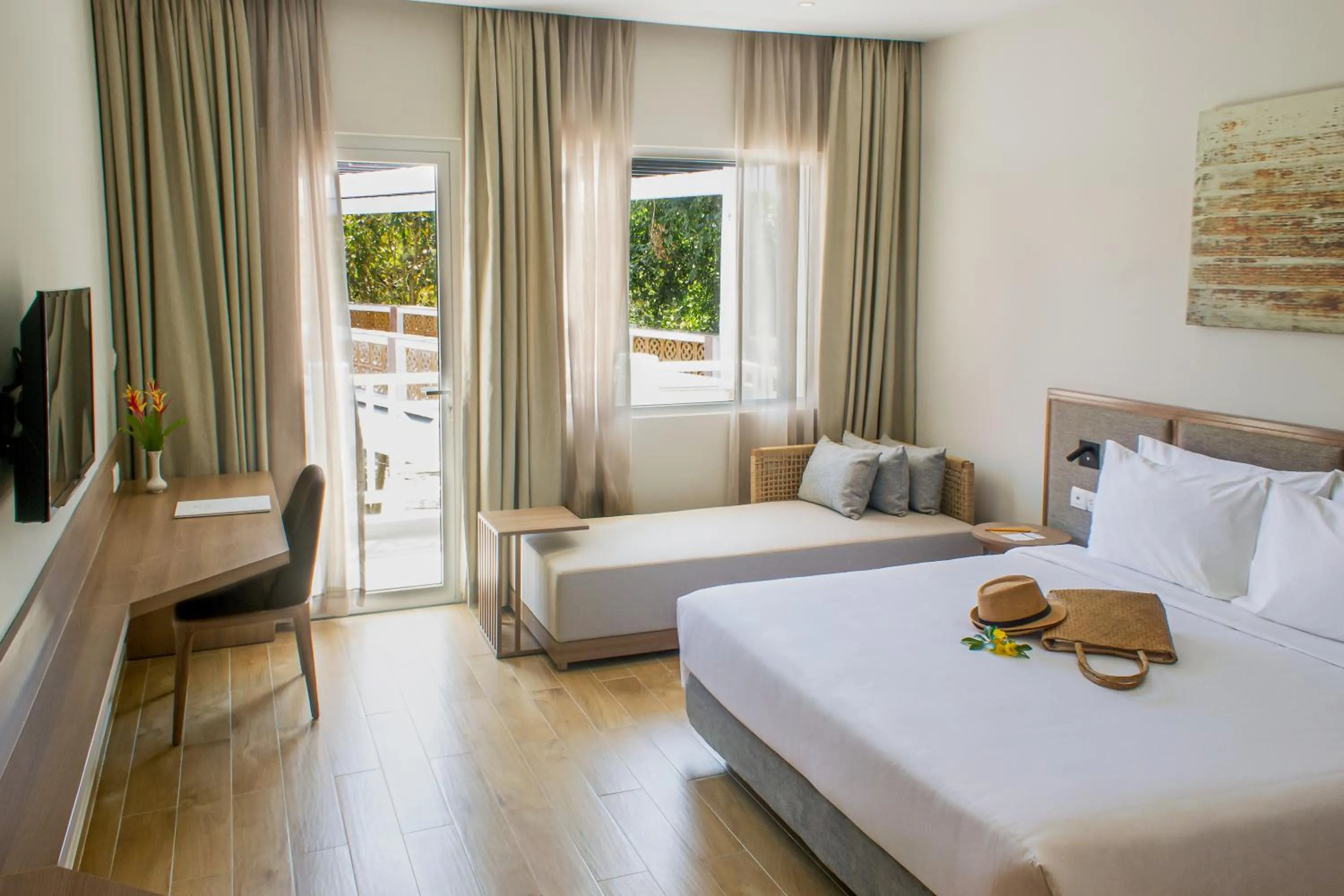 Photo of the whole room, Bed in Minera Hot Springs Binh Chau