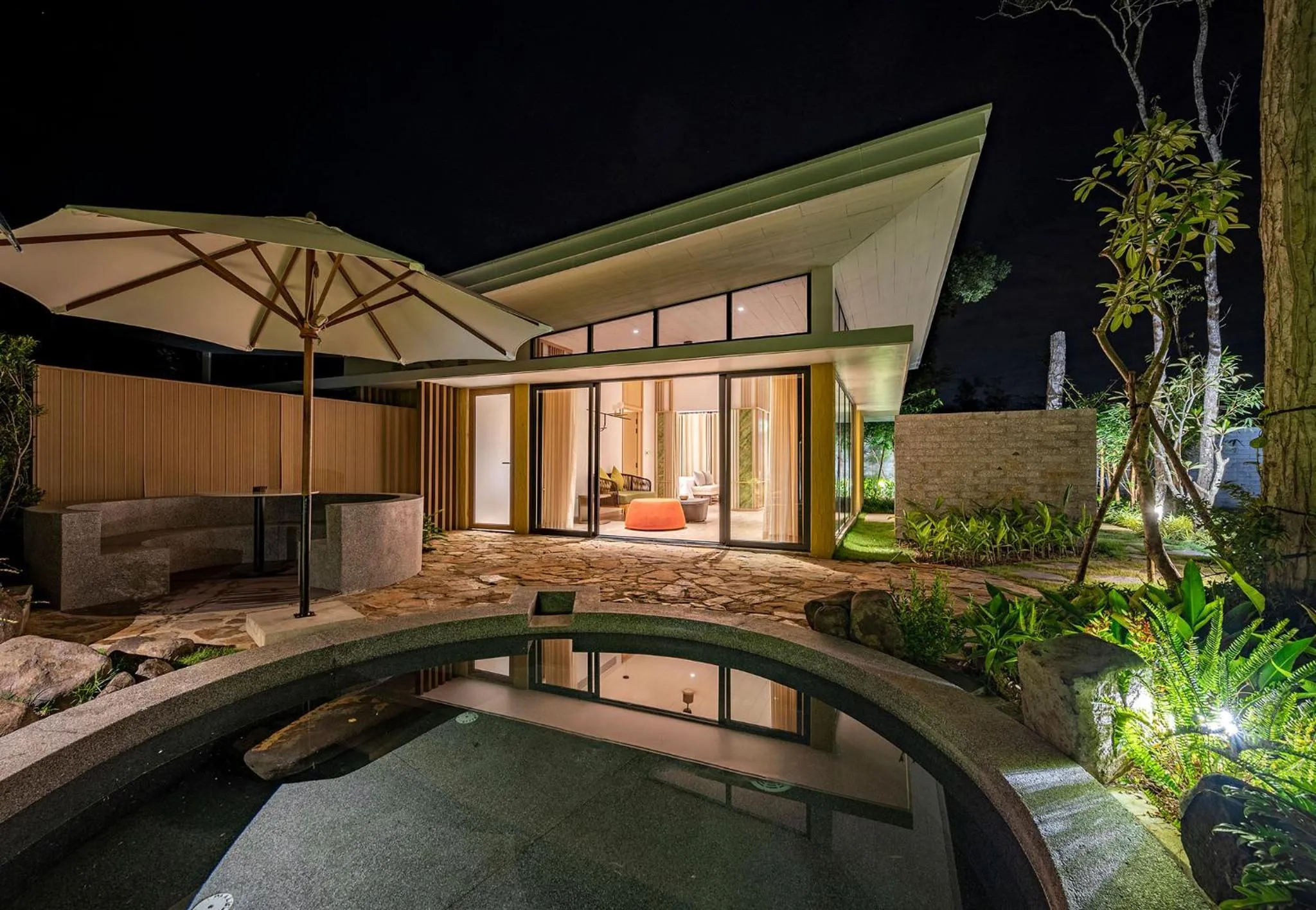 Living room in Minera Hot Springs Binh Chau